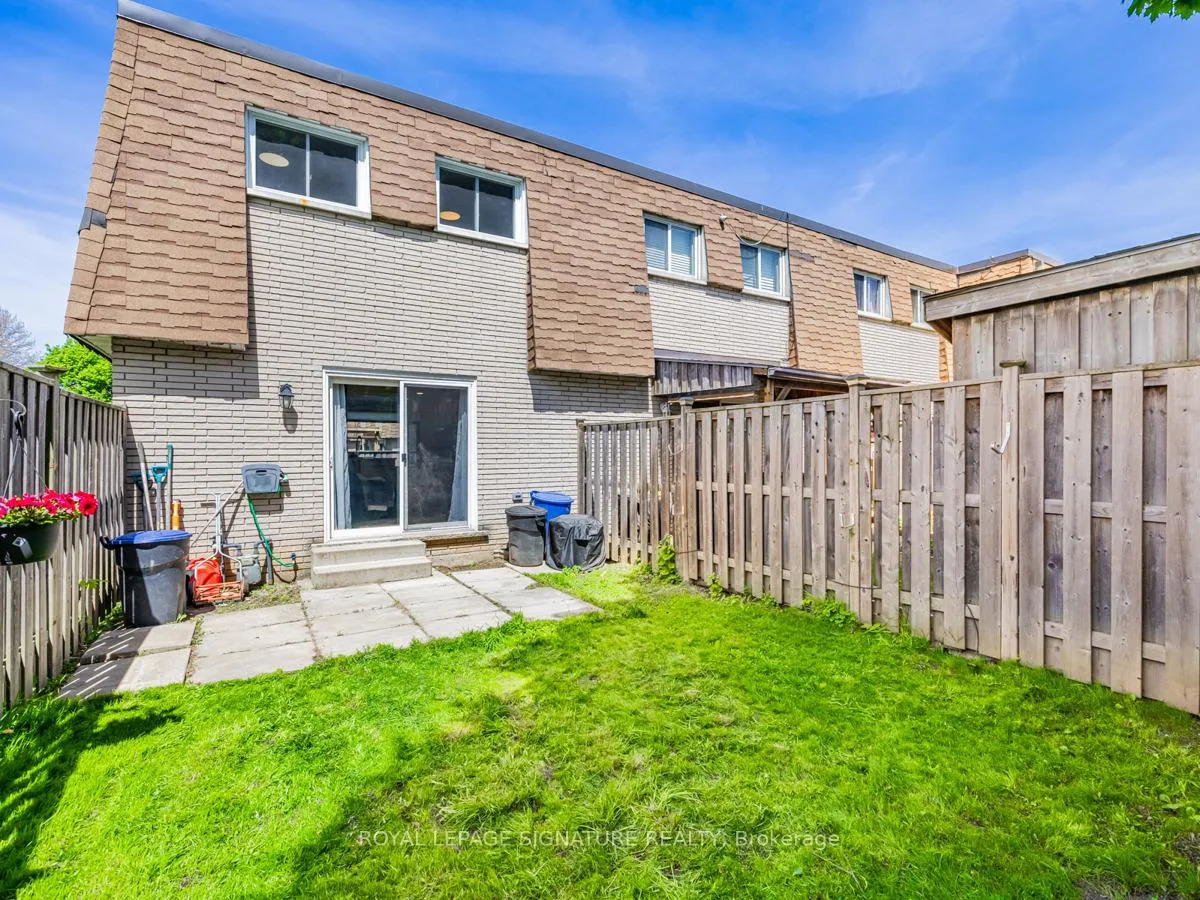 Photo 30 of Unit 9, 293 Limeridge Road W, Hamilton, Rolston — HOMEH
