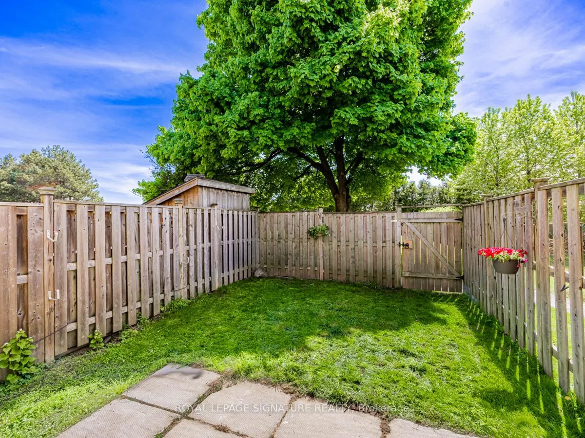 Photo 31 of Unit 9, 293 Limeridge Road W, Hamilton, Rolston — HOMEH