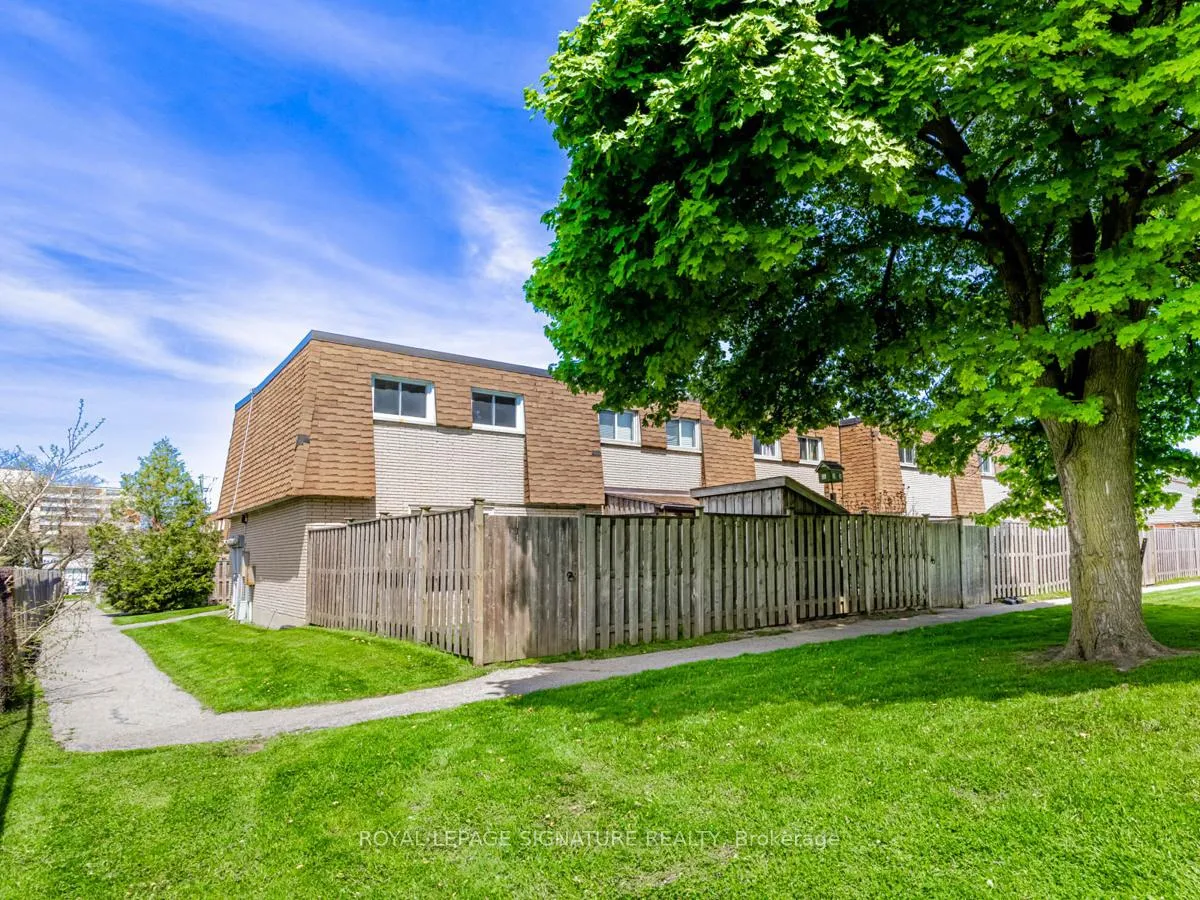 Photo 32 of Unit 9, 293 Limeridge Road W, Hamilton, Rolston — HOMEH