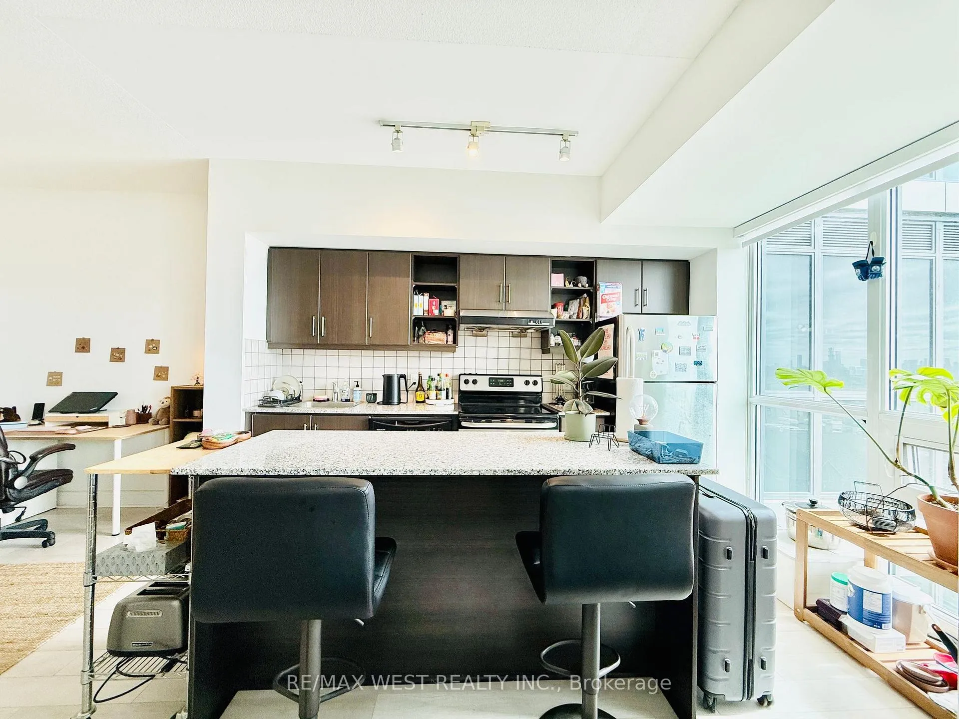 Photo 13 of Unit 811, 35 Brian Peck Crescent, Toronto, Thorncliffe Park — HOMEH