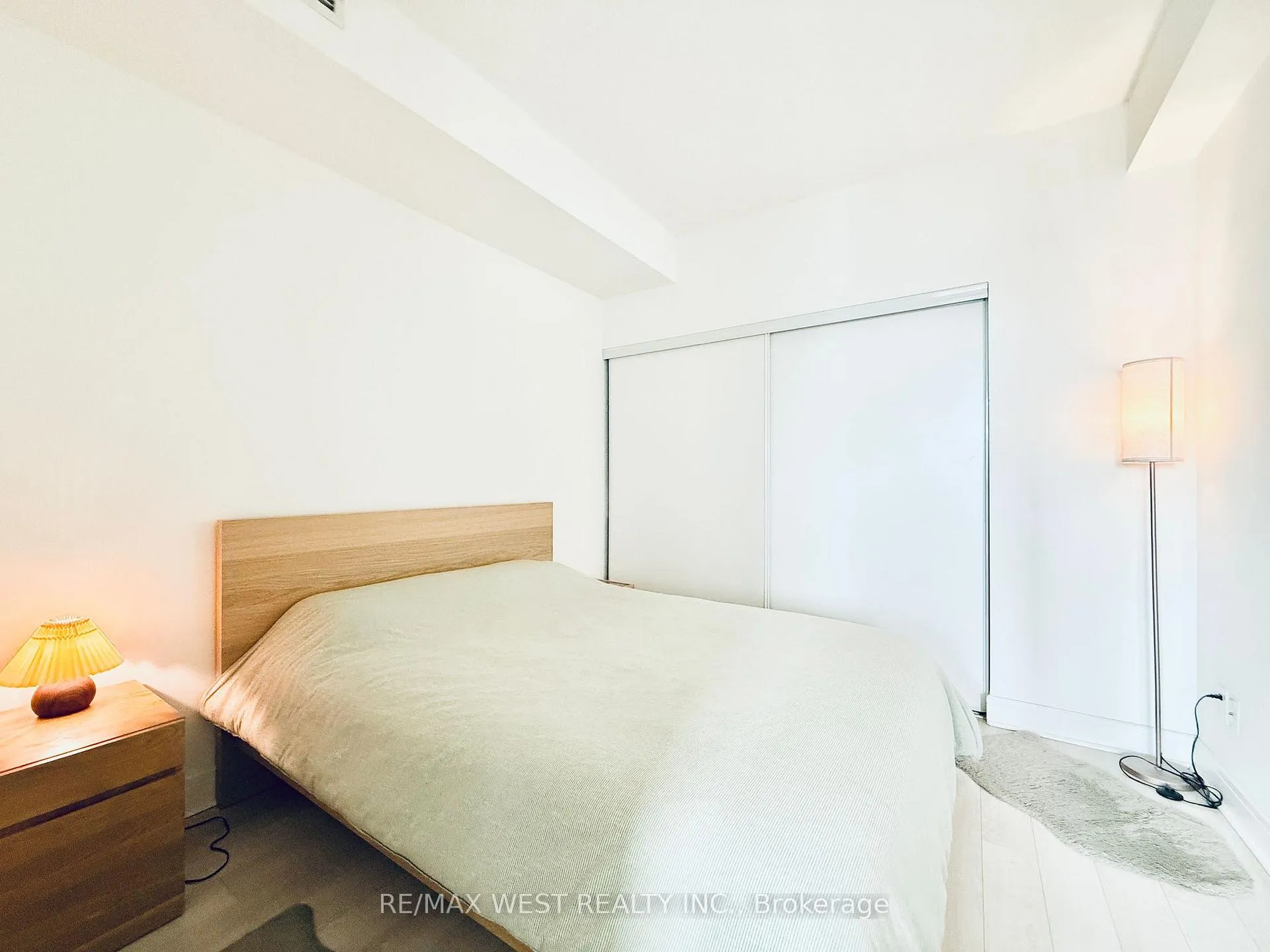 Photo 17 of Unit 811, 35 Brian Peck Crescent, Toronto, Thorncliffe Park — HOMEH