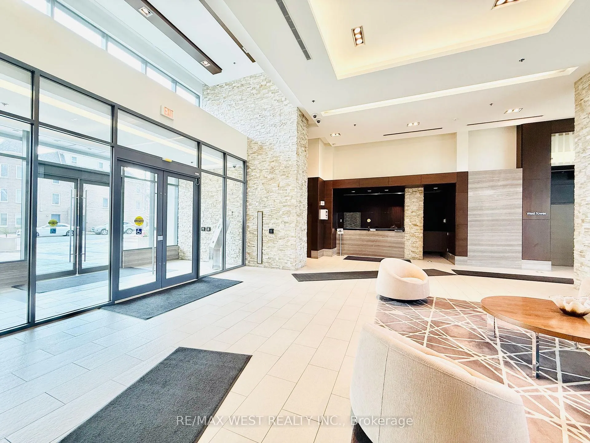 Photo 29 of Unit 811, 35 Brian Peck Crescent, Toronto, Thorncliffe Park — HOMEH