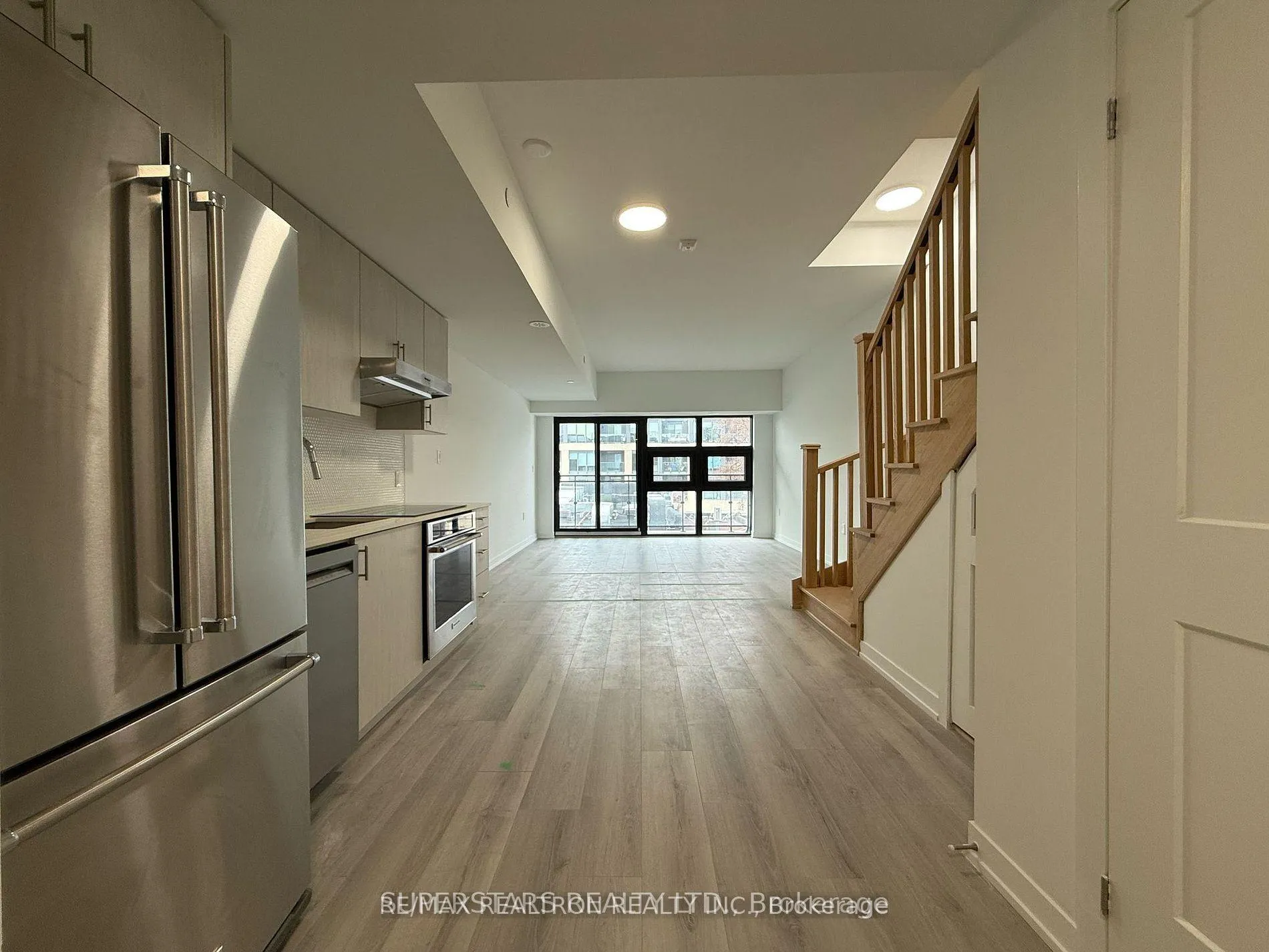 Front of Unit 308, 485 Logan Avenue