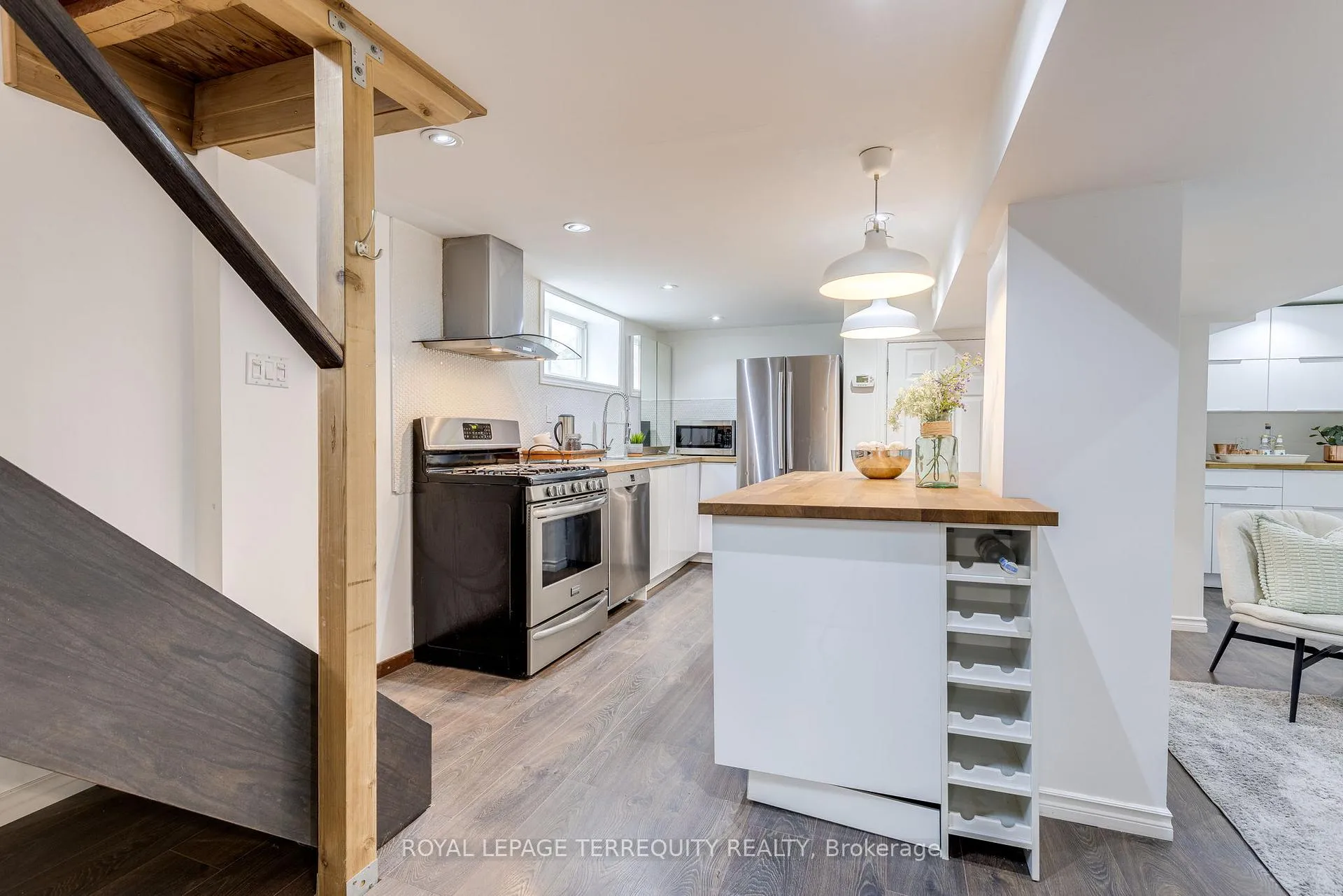 Photo 17 of 4 Dunkirk Road, Toronto, Danforth Village-East York — HOMEH