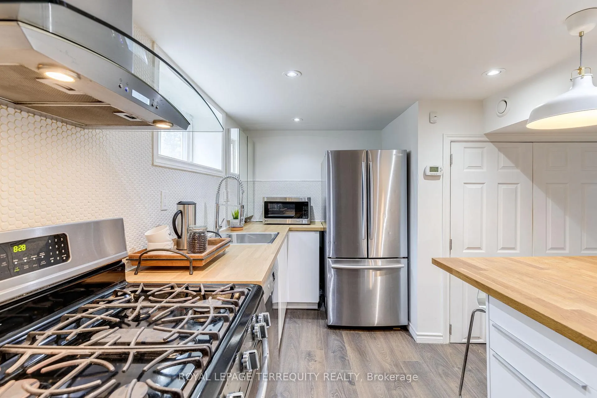 Photo 19 of 4 Dunkirk Road, Toronto, Danforth Village-East York — HOMEH