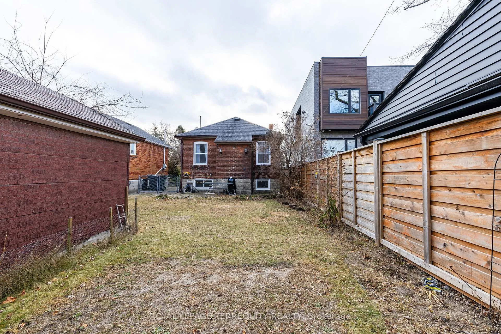Photo 32 of 4 Dunkirk Road, Toronto, Danforth Village-East York — HOMEH
