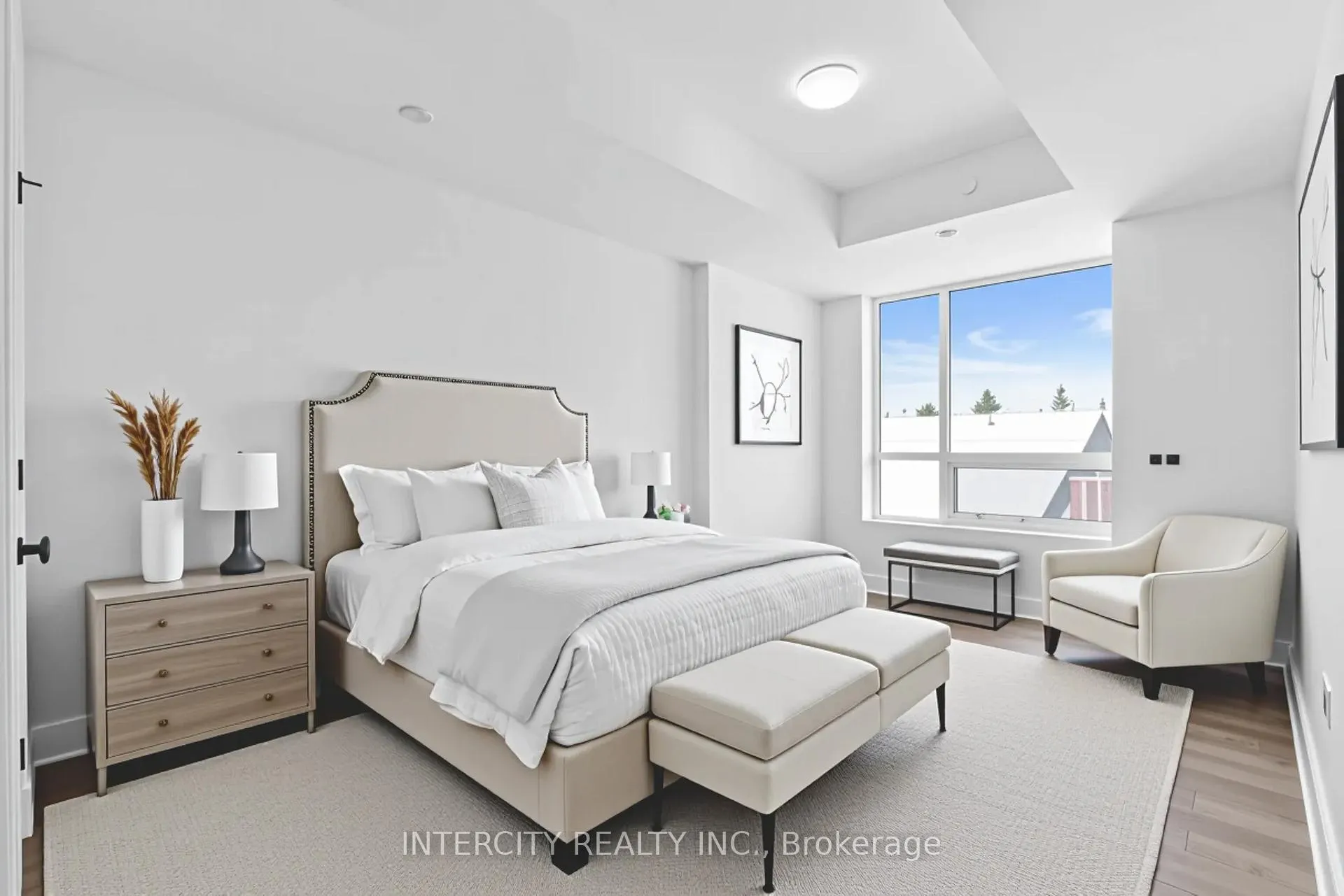 Front of Unit 247, 2075 King Road