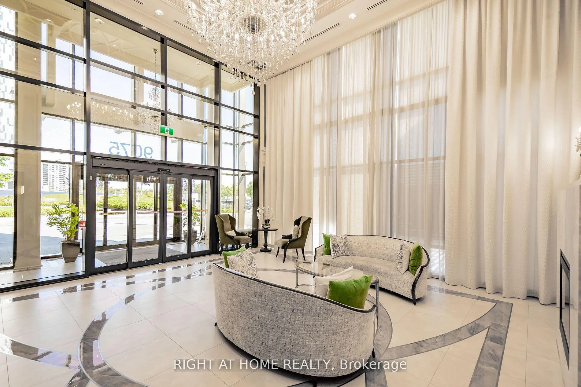 Photo 5 of Unit 212, 9075 Jane Street, Vaughan, Concord — HOMEH