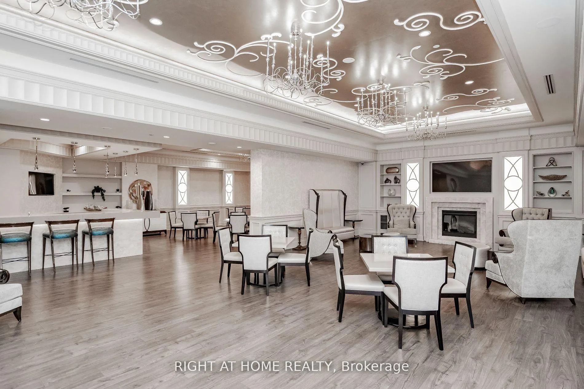 Photo 9 of Unit 212, 9075 Jane Street, Vaughan, Concord — HOMEH