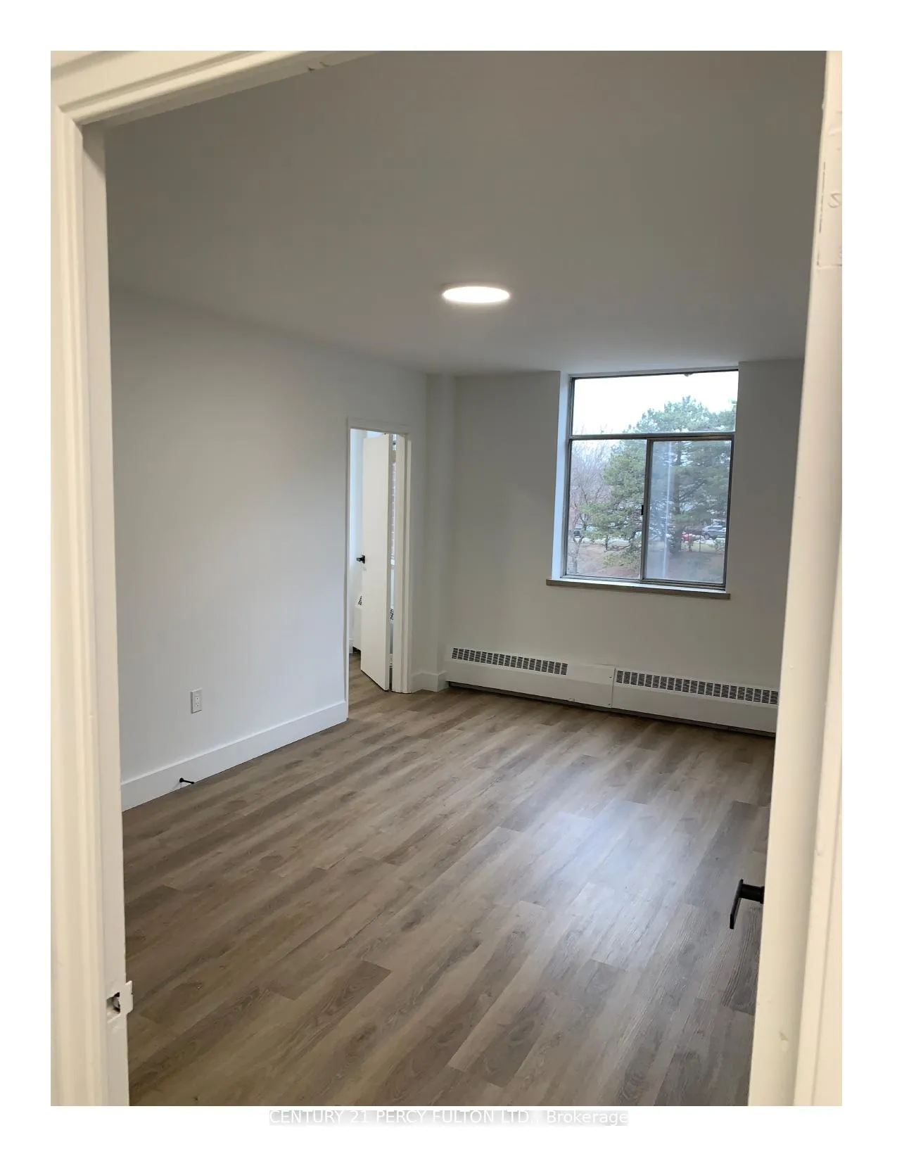 Photo 5 of Unit 606, 6 Park Vista Drive, Toronto, O'Connor-Parkview — HOMEH
