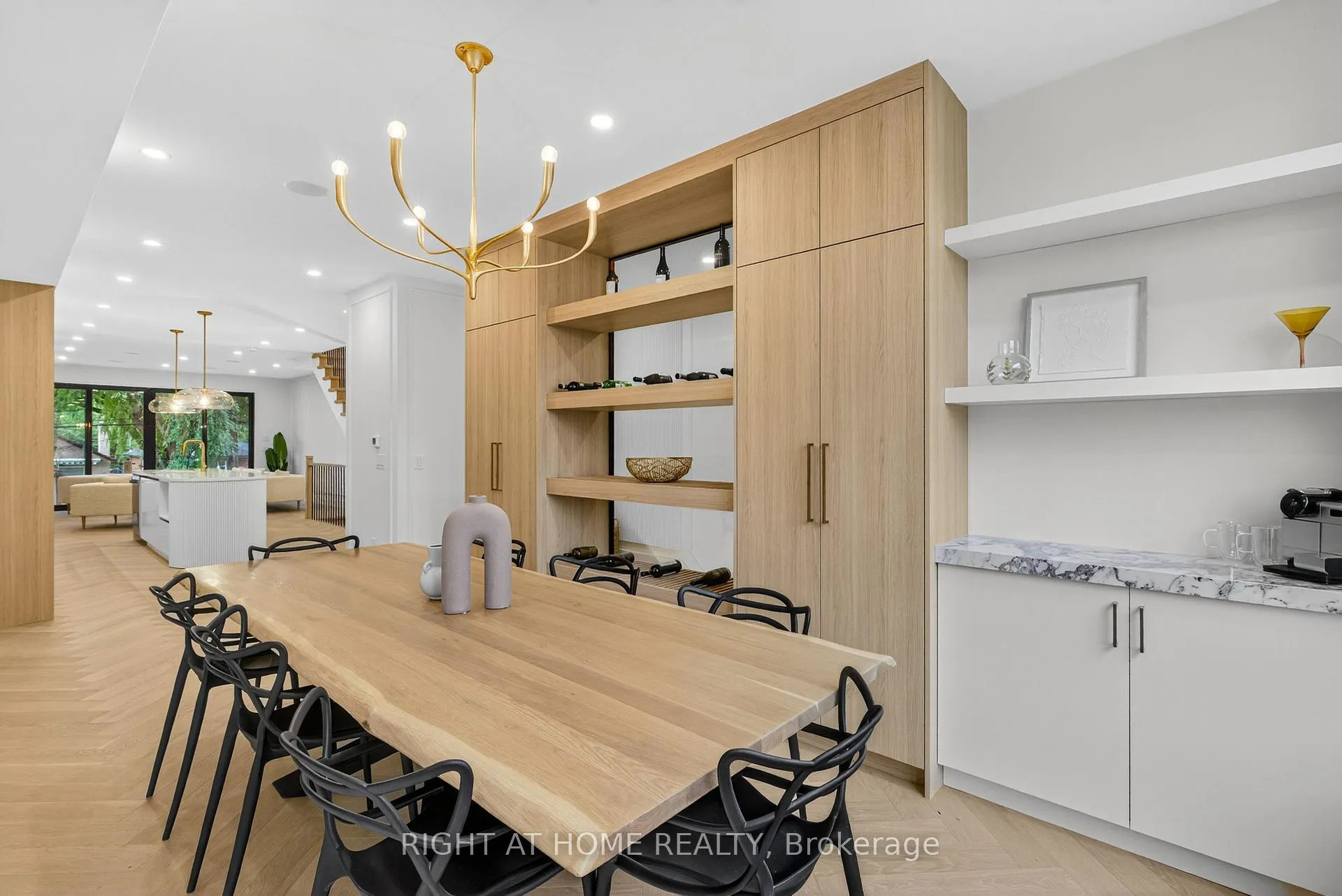Photo 2 of 15A Rosemeade Avenue, Etobicoke, Stonegate-Queensway — HOMEH
