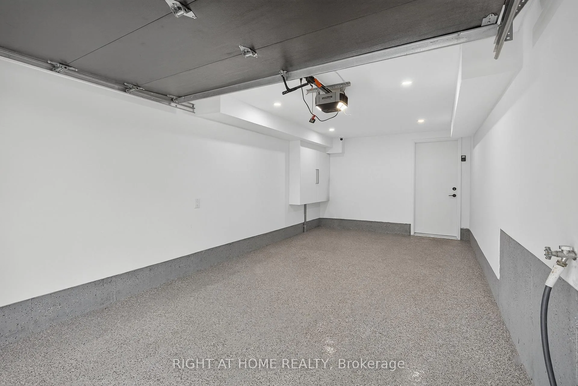 Photo 13 of 15A Rosemeade Avenue, Etobicoke, Stonegate-Queensway — HOMEH