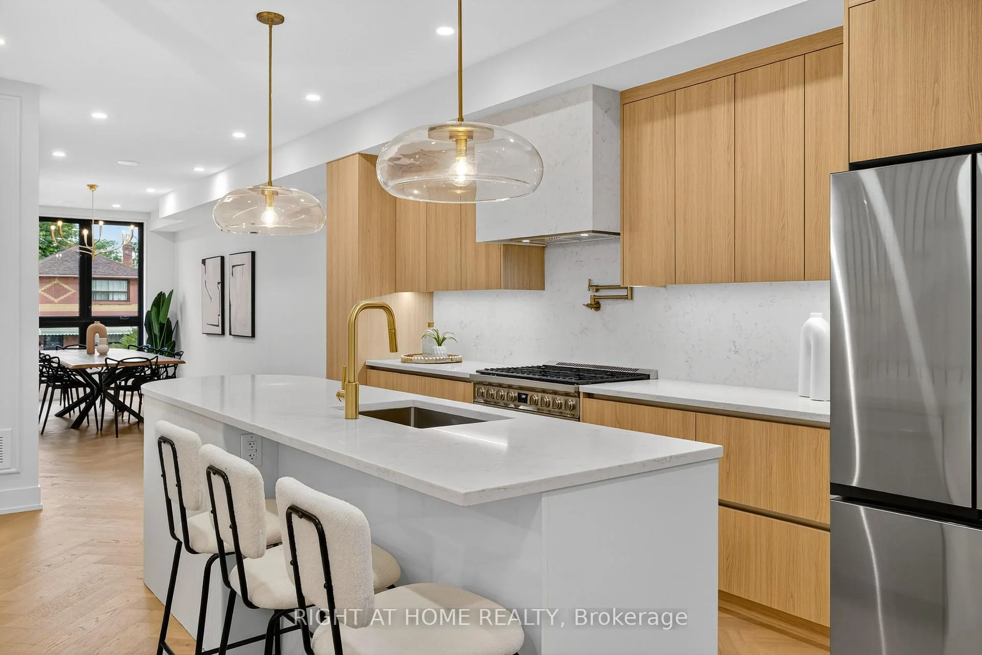 Photo 25 of 15A Rosemeade Avenue, Etobicoke, Stonegate-Queensway — HOMEH