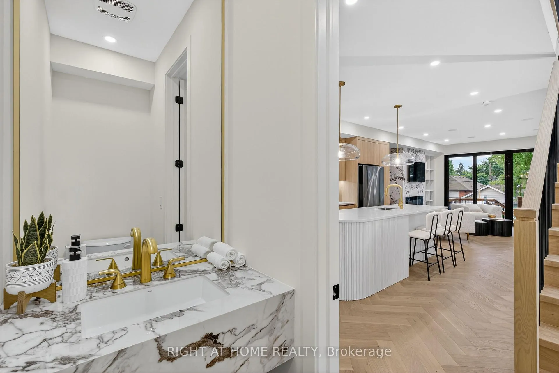 Photo 31 of 15A Rosemeade Avenue, Etobicoke, Stonegate-Queensway — HOMEH