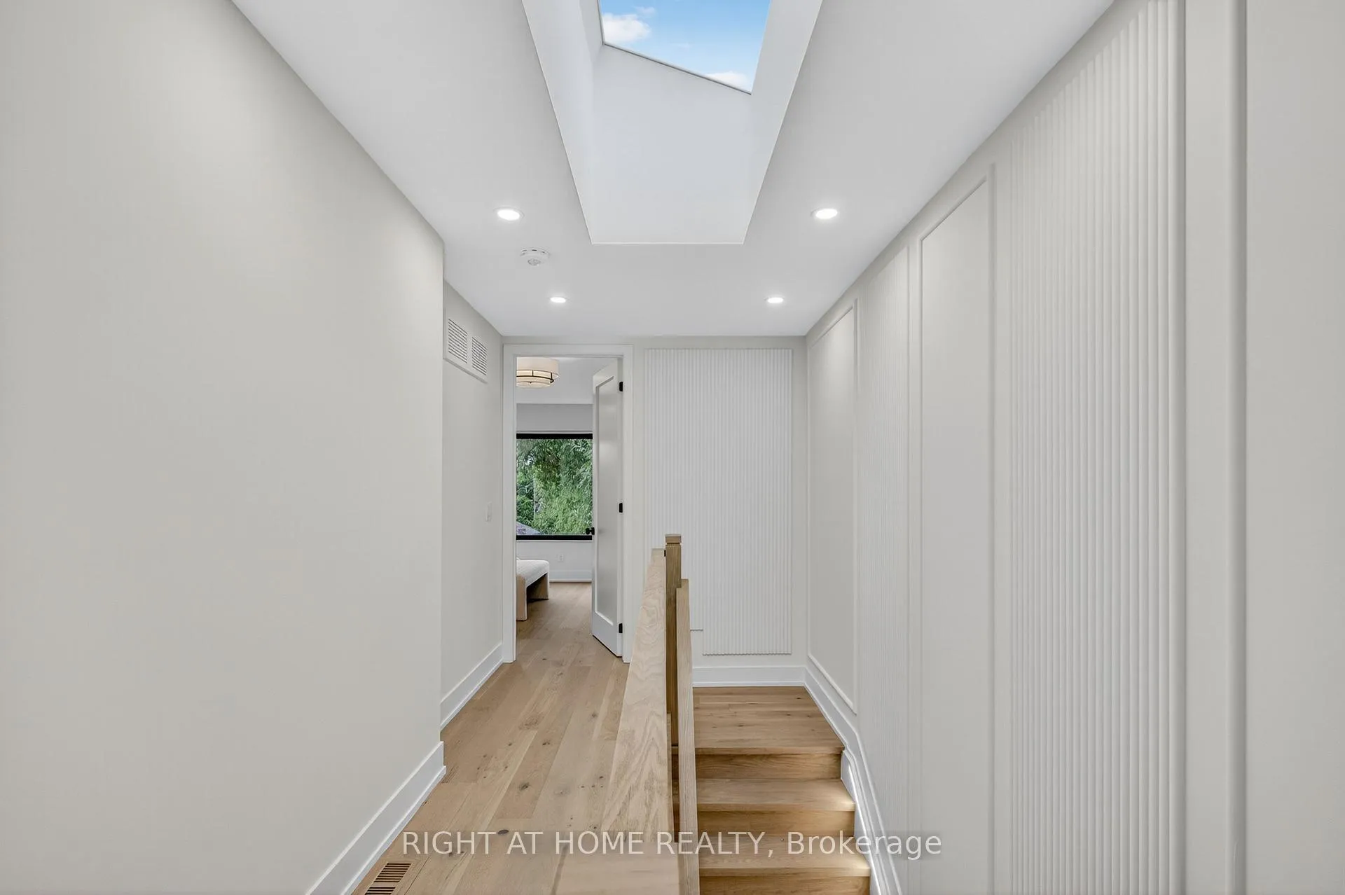 Photo 33 of 15A Rosemeade Avenue, Etobicoke, Stonegate-Queensway — HOMEH