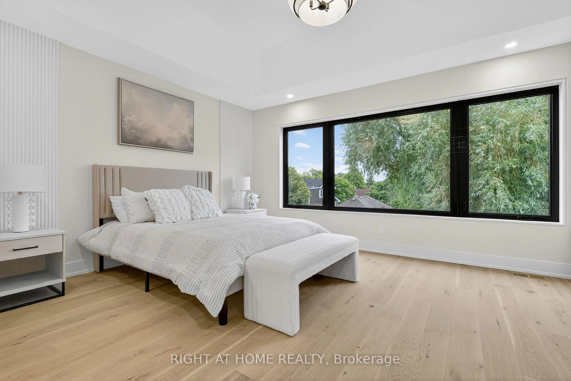 Photo 34 of 15A Rosemeade Avenue, Etobicoke, Stonegate-Queensway — HOMEH