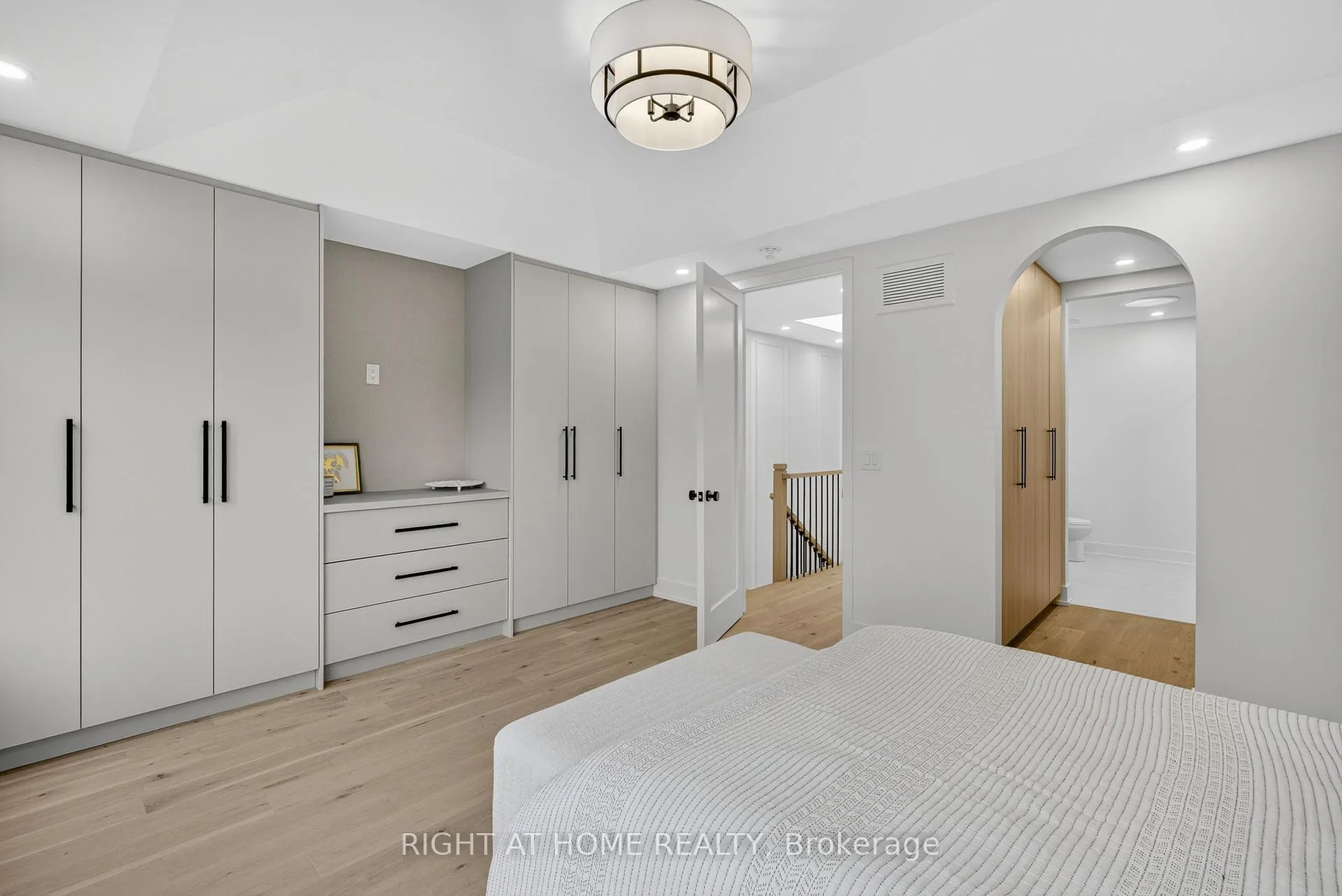 Photo 36 of 15A Rosemeade Avenue, Etobicoke, Stonegate-Queensway — HOMEH