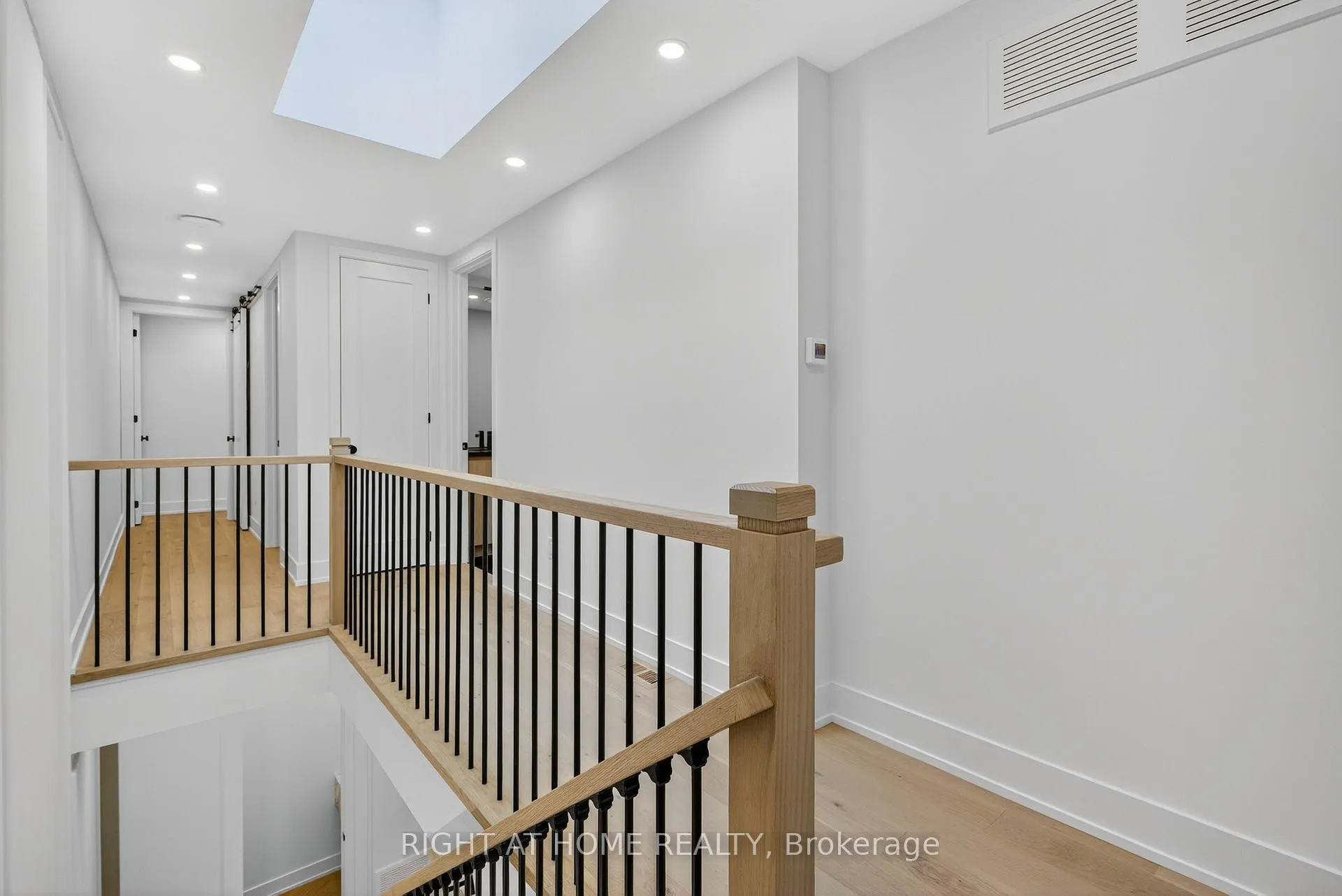 Photo 40 of 15A Rosemeade Avenue, Etobicoke, Stonegate-Queensway — HOMEH