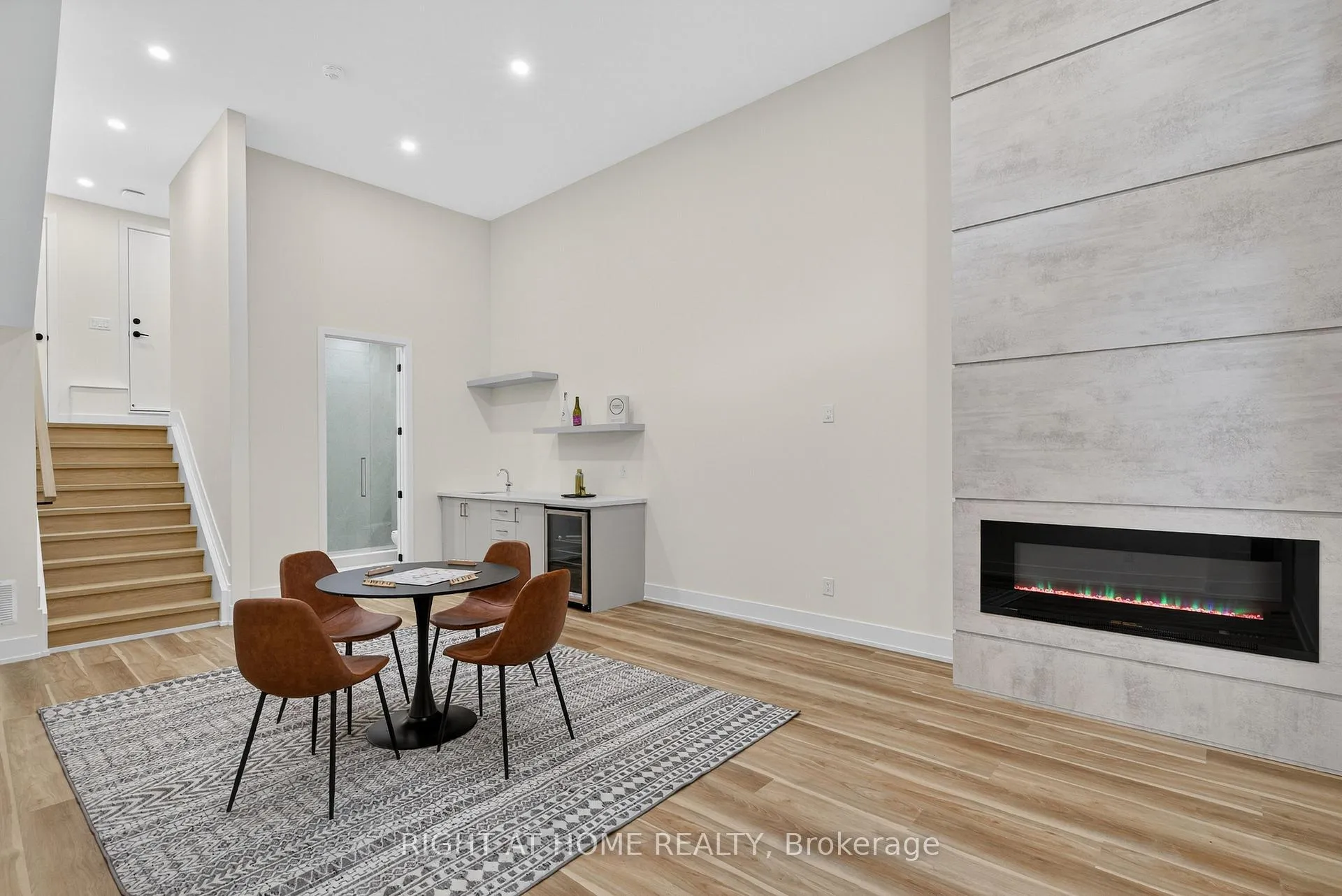 Photo 49 of 15A Rosemeade Avenue, Etobicoke, Stonegate-Queensway — HOMEH
