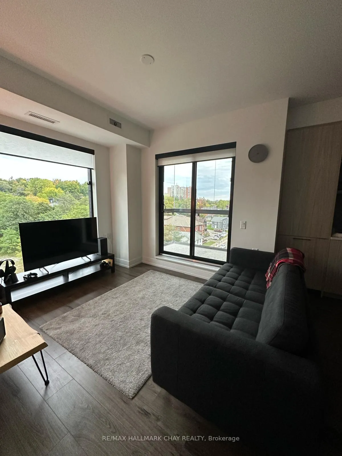 Photo 3 of Unit 719, 185 Dunlop Street E, Barrie, Lakeshore — HOMEH