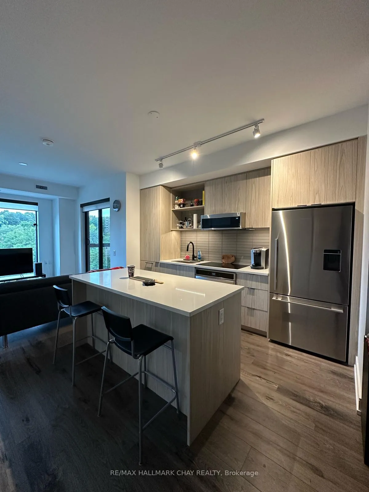 Photo 8 of Unit 719, 185 Dunlop Street E, Barrie, Lakeshore — HOMEH