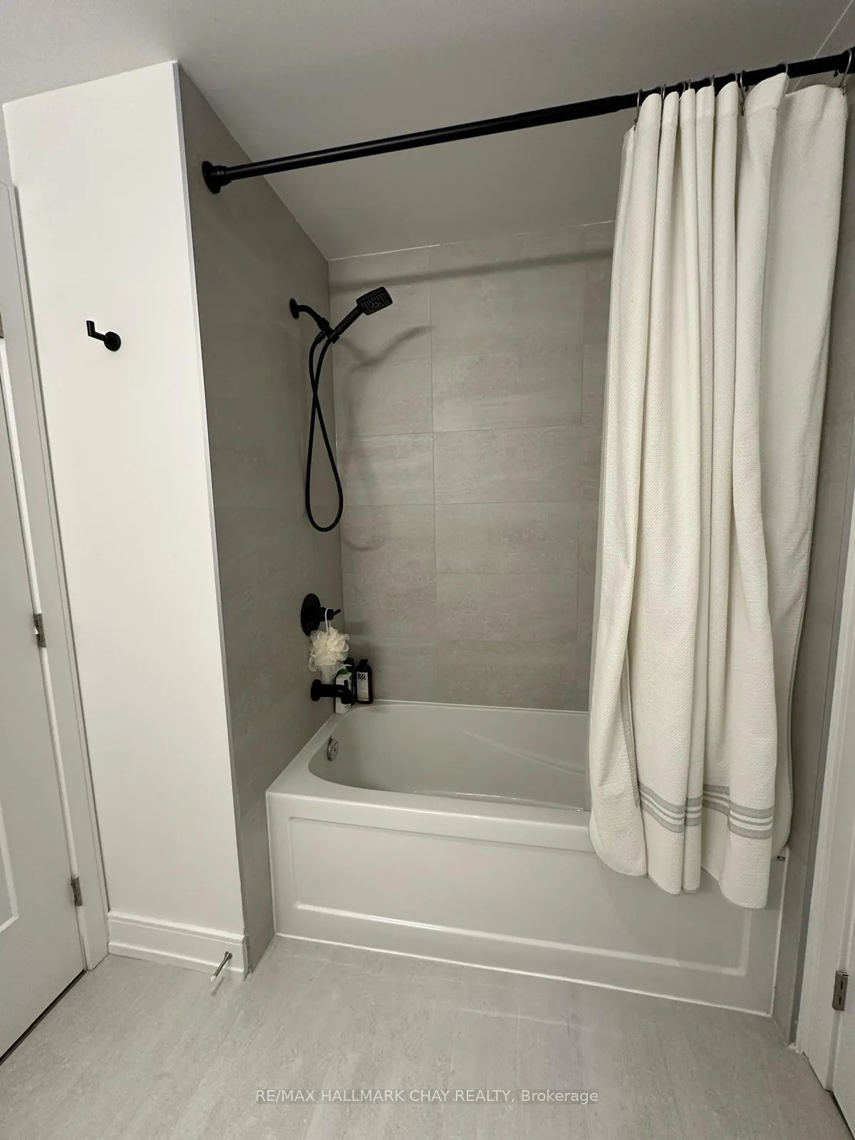 Photo 9 of Unit 719, 185 Dunlop Street E, Barrie, Lakeshore — HOMEH