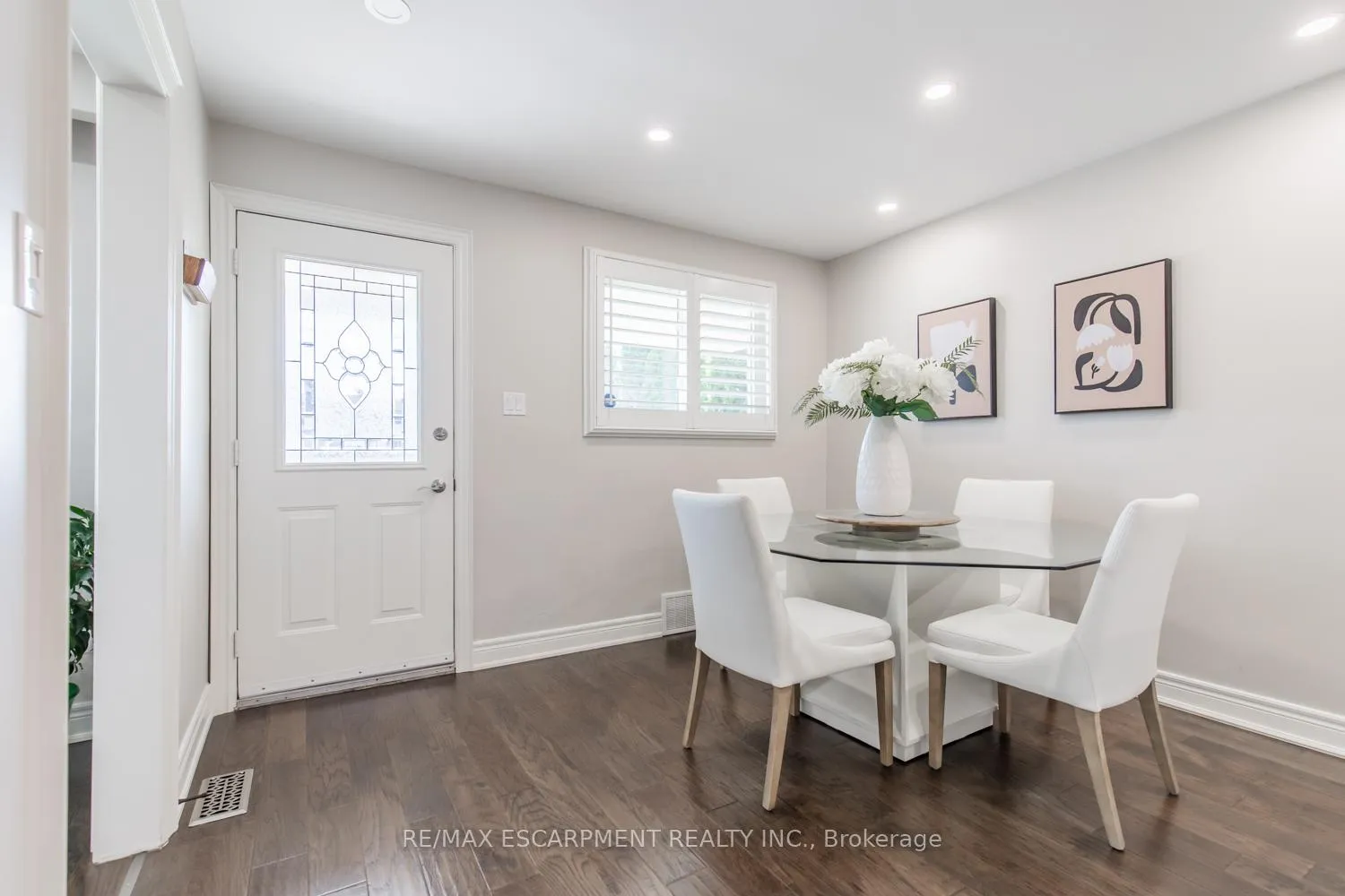 Photo 3 of 1223 Dunsmure Road, Hamilton, McQuesten — HOMEH