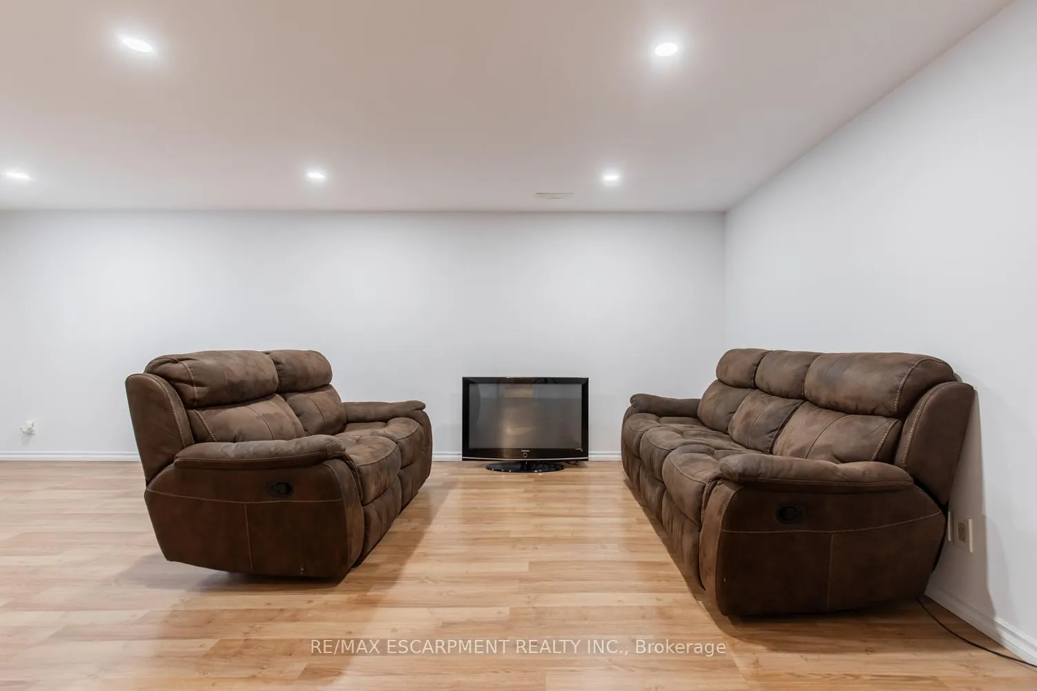 Photo 26 of 1223 Dunsmure Road, Hamilton, McQuesten — HOMEH