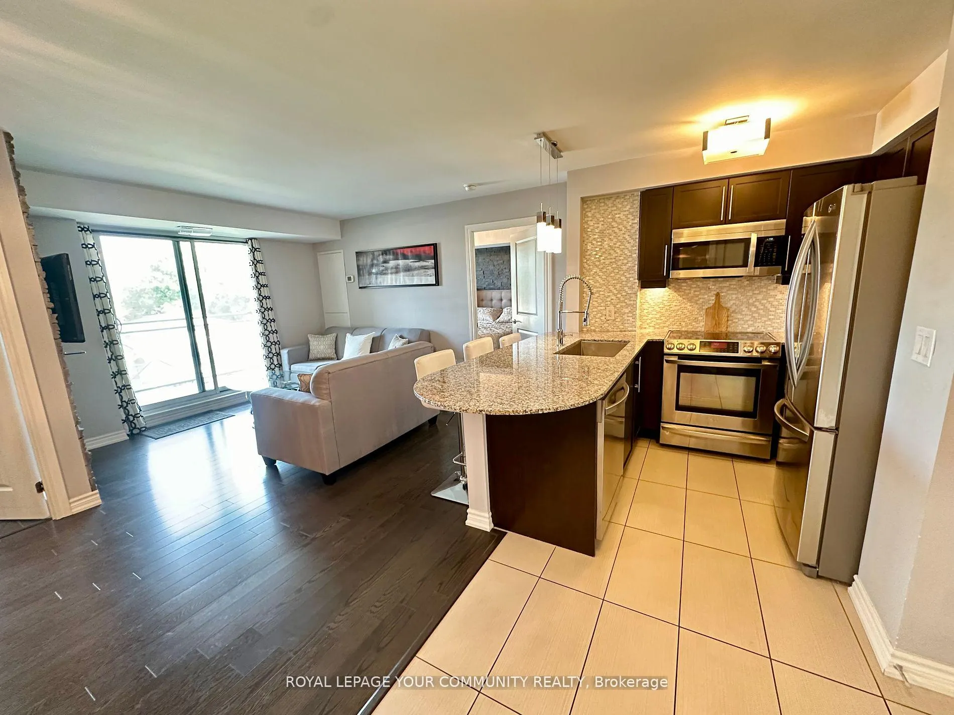 Photo 6 of Unit 309, 7730 Kipling Avenue, Vaughan, Vaughan Grove — HOMEH