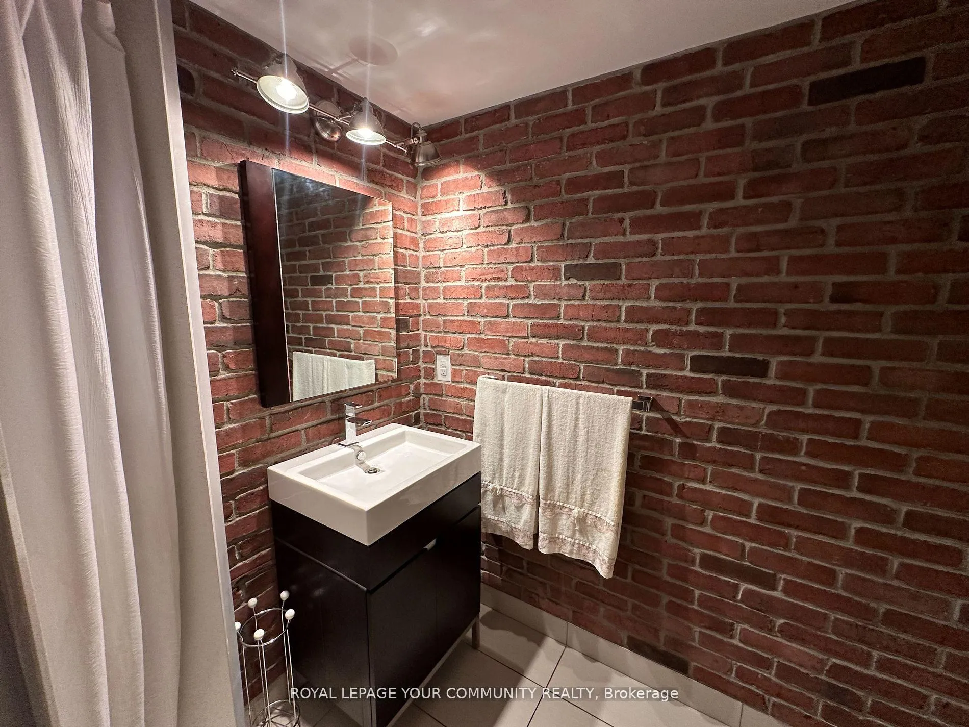 Photo 8 of Unit 309, 7730 Kipling Avenue, Vaughan, Vaughan Grove — HOMEH