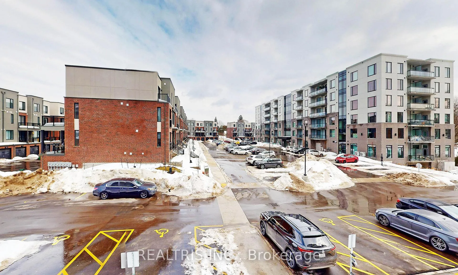 Photo 33 of Unit 203, 103 Roger Street, Waterloo, Uptown Waterloo — HOMEH
