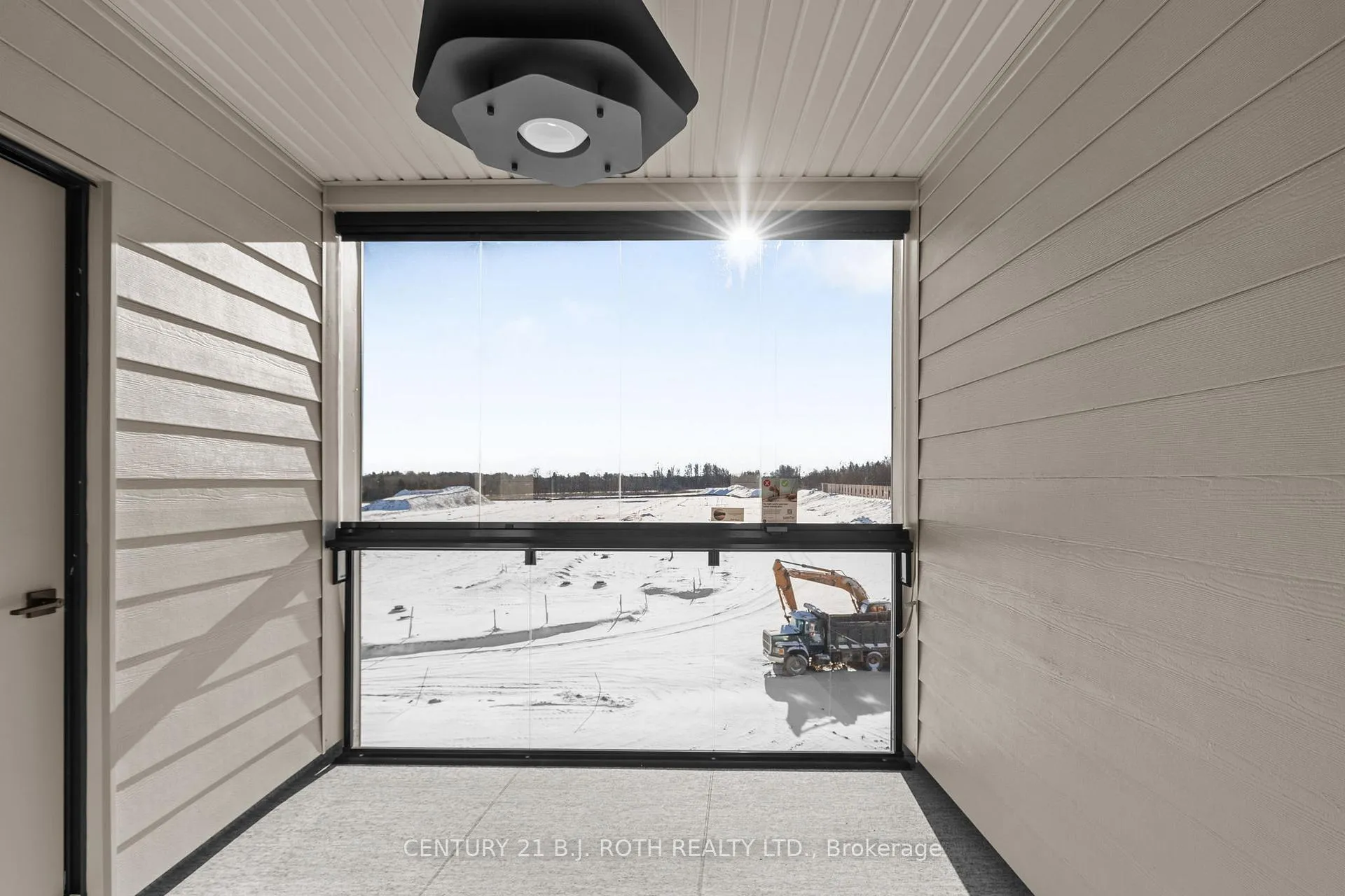 Photo 14 of Unit 303, 15 Kneeshaw Drive, Barrie, Rural Barrie Southeast — HOMEH