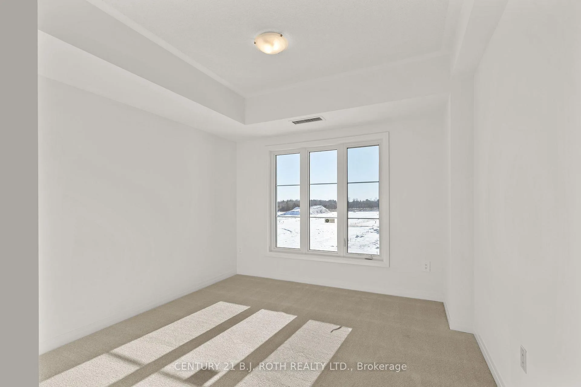 Photo 17 of Unit 303, 15 Kneeshaw Drive, Barrie, Rural Barrie Southeast — HOMEH
