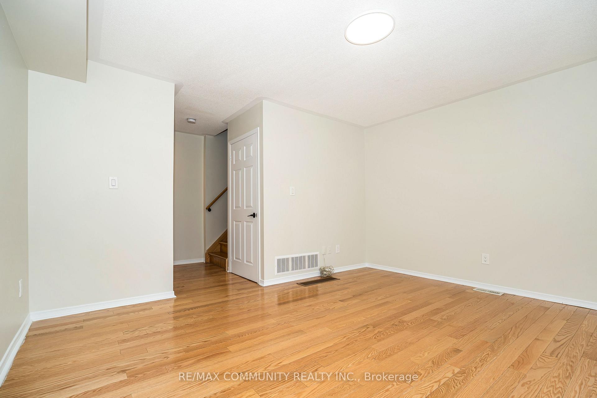 Photo 5 of 31 Cullcastle Street, Ajax, South West — HOMEH
