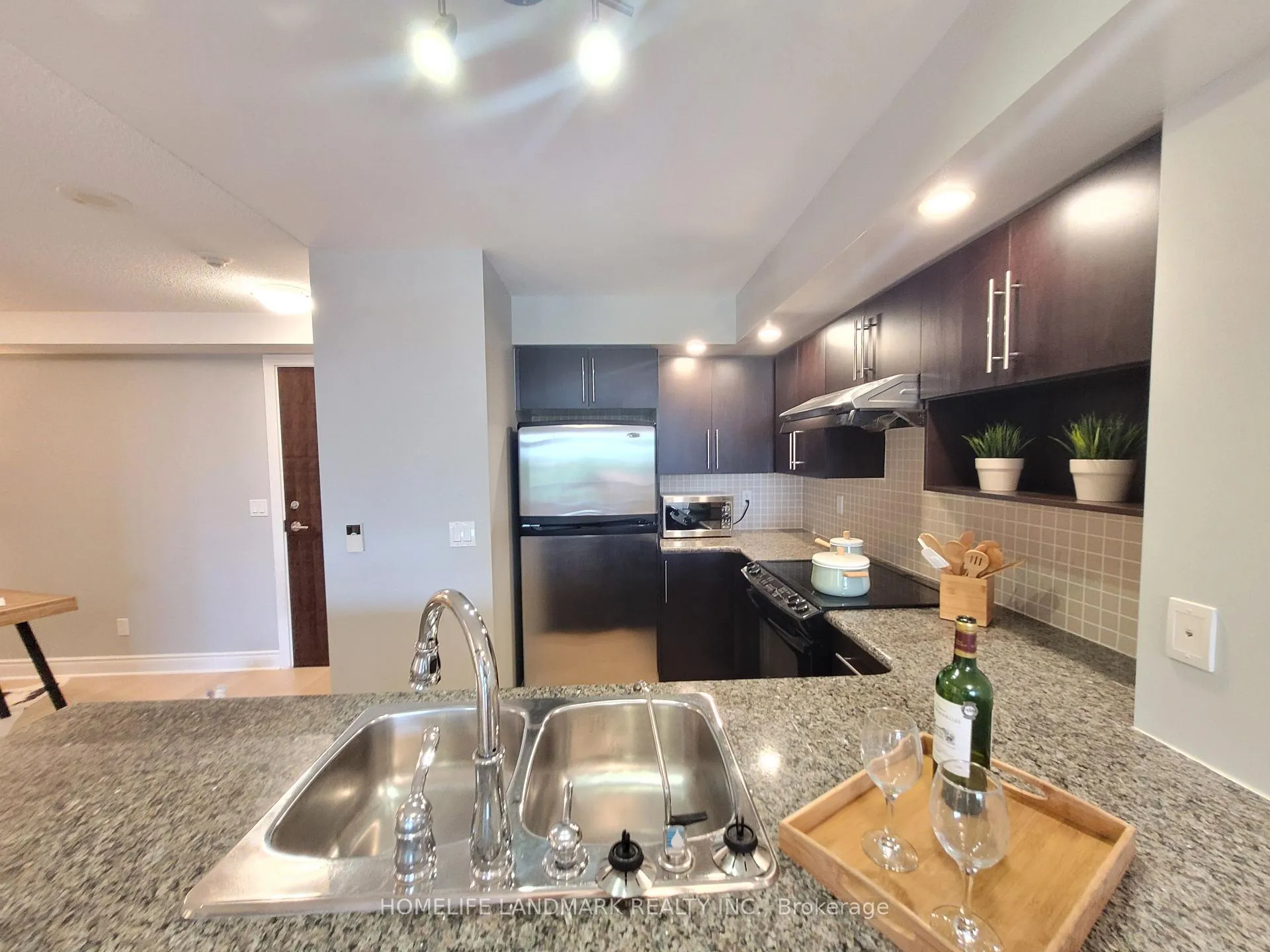 Photo 3 of Unit 680, 23 cox Boulevard, Markham, Unionville — HOMEH
