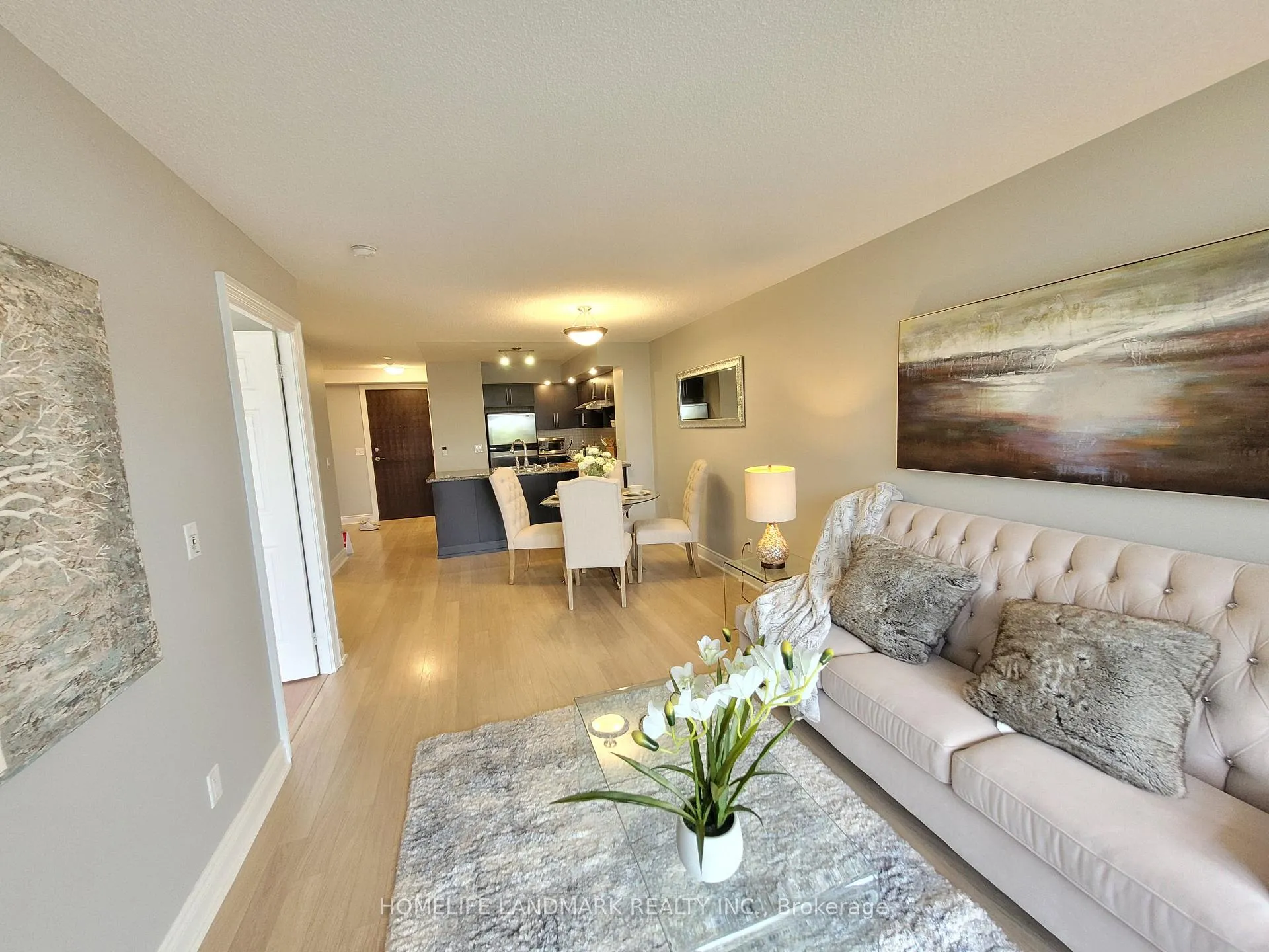 Photo 7 of Unit 680, 23 cox Boulevard, Markham, Unionville — HOMEH