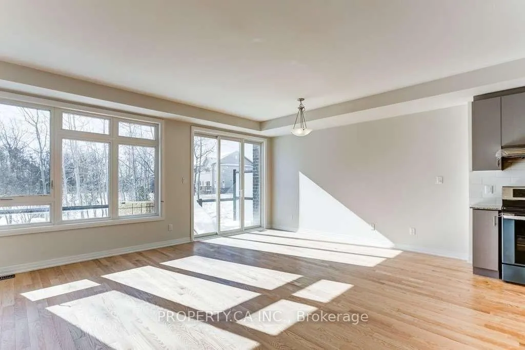 Photo 2 of 11 Beer Lane, Markham, Wismer — HOMEH
