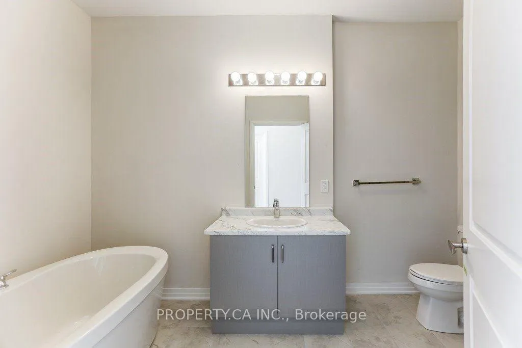 Photo 4 of 11 Beer Lane, Markham, Wismer — HOMEH
