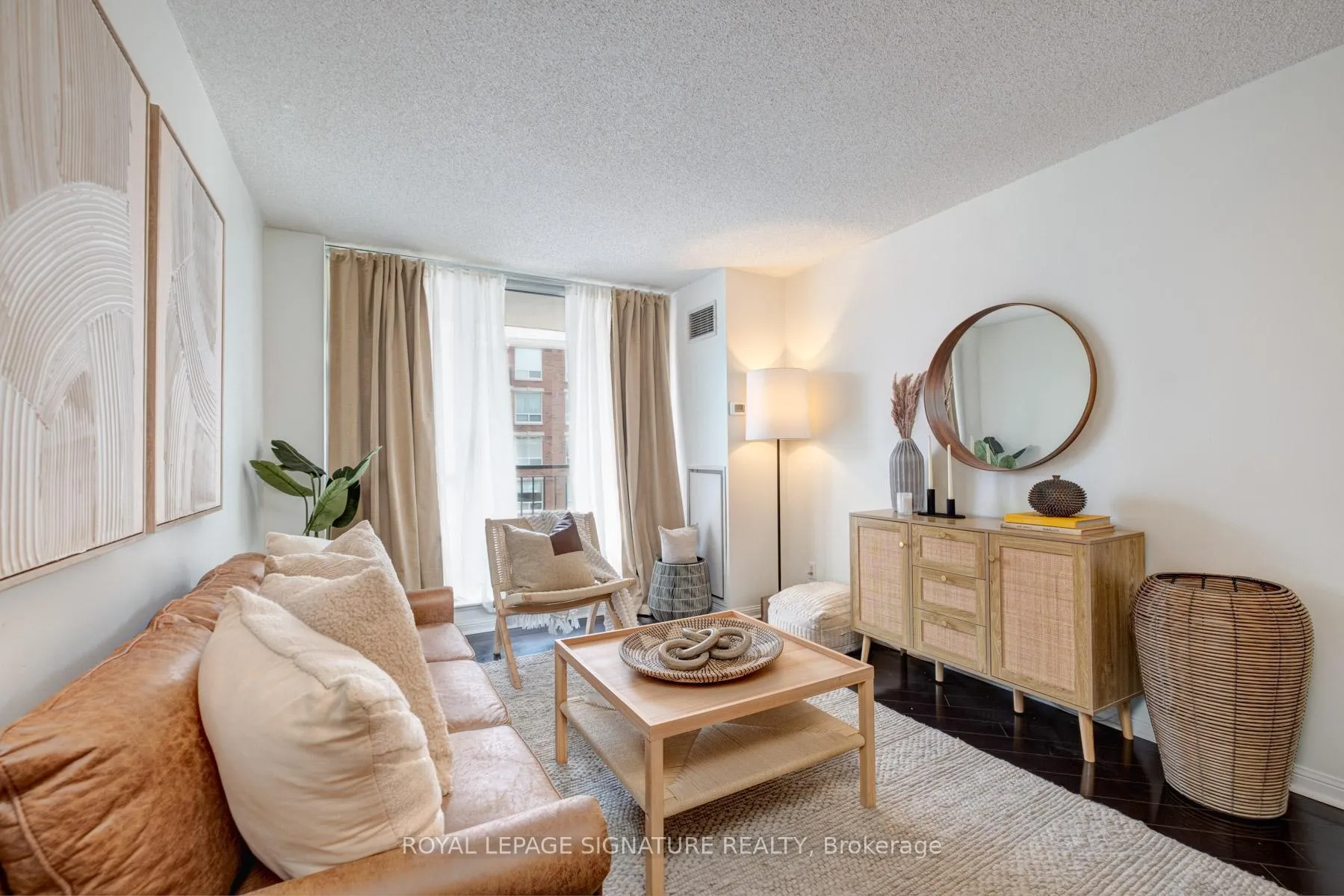 Photo 2 of Unit 401, 3130 Yonge Street, Toronto, Lawrence Park North — HOMEH