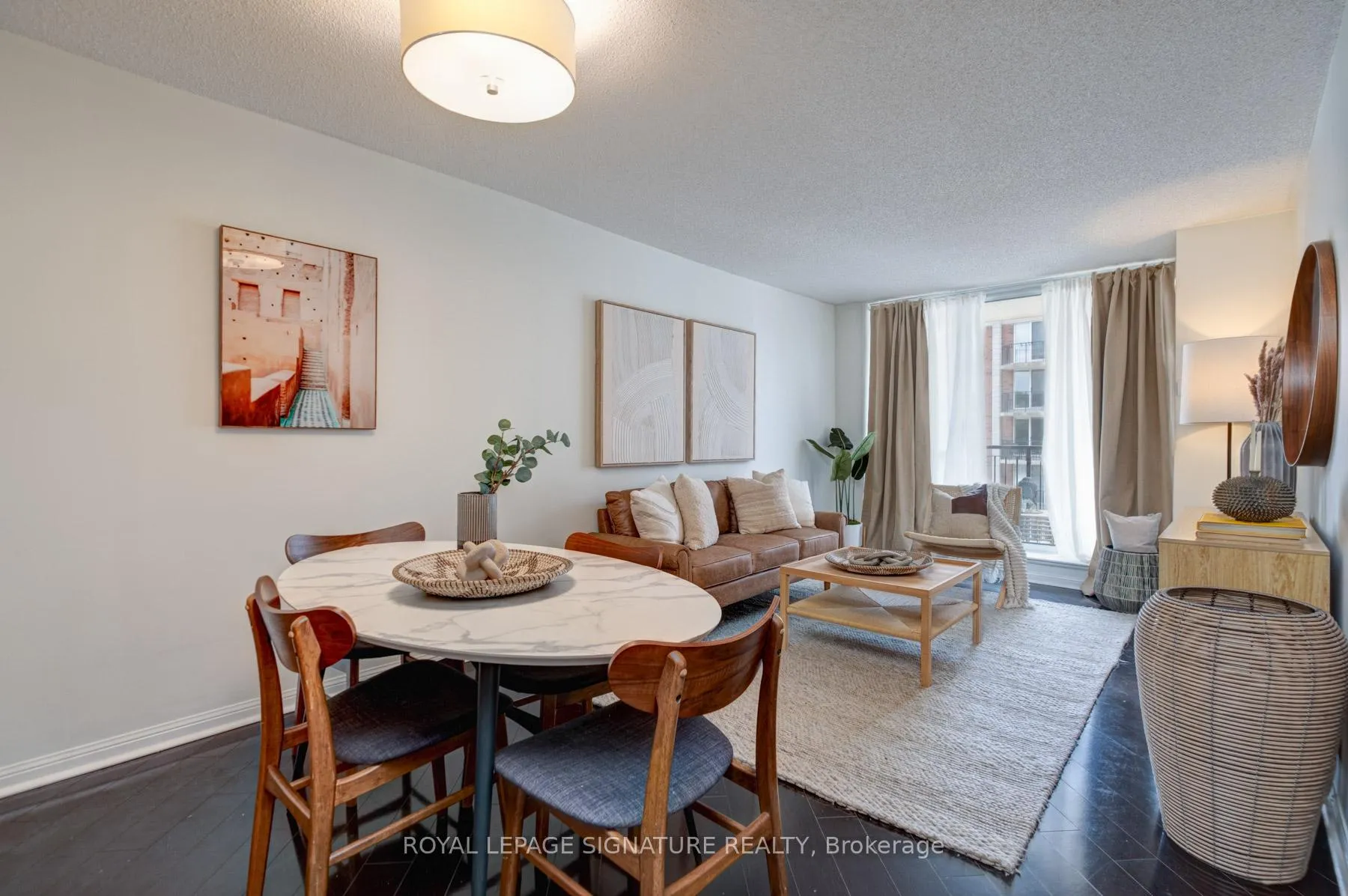 Photo 6 of Unit 401, 3130 Yonge Street, Toronto, Lawrence Park North — HOMEH