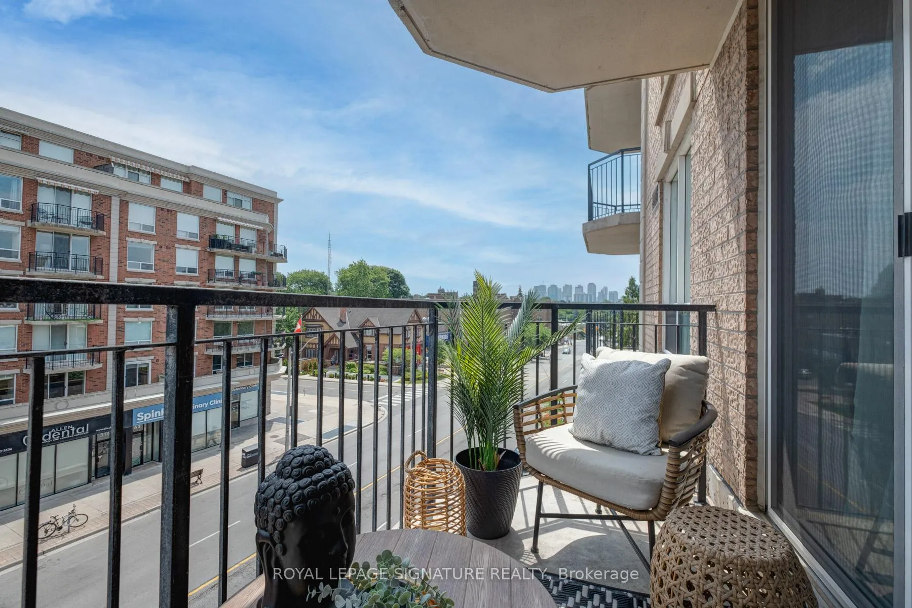 Photo 19 of Unit 401, 3130 Yonge Street, Toronto, Lawrence Park North — HOMEH