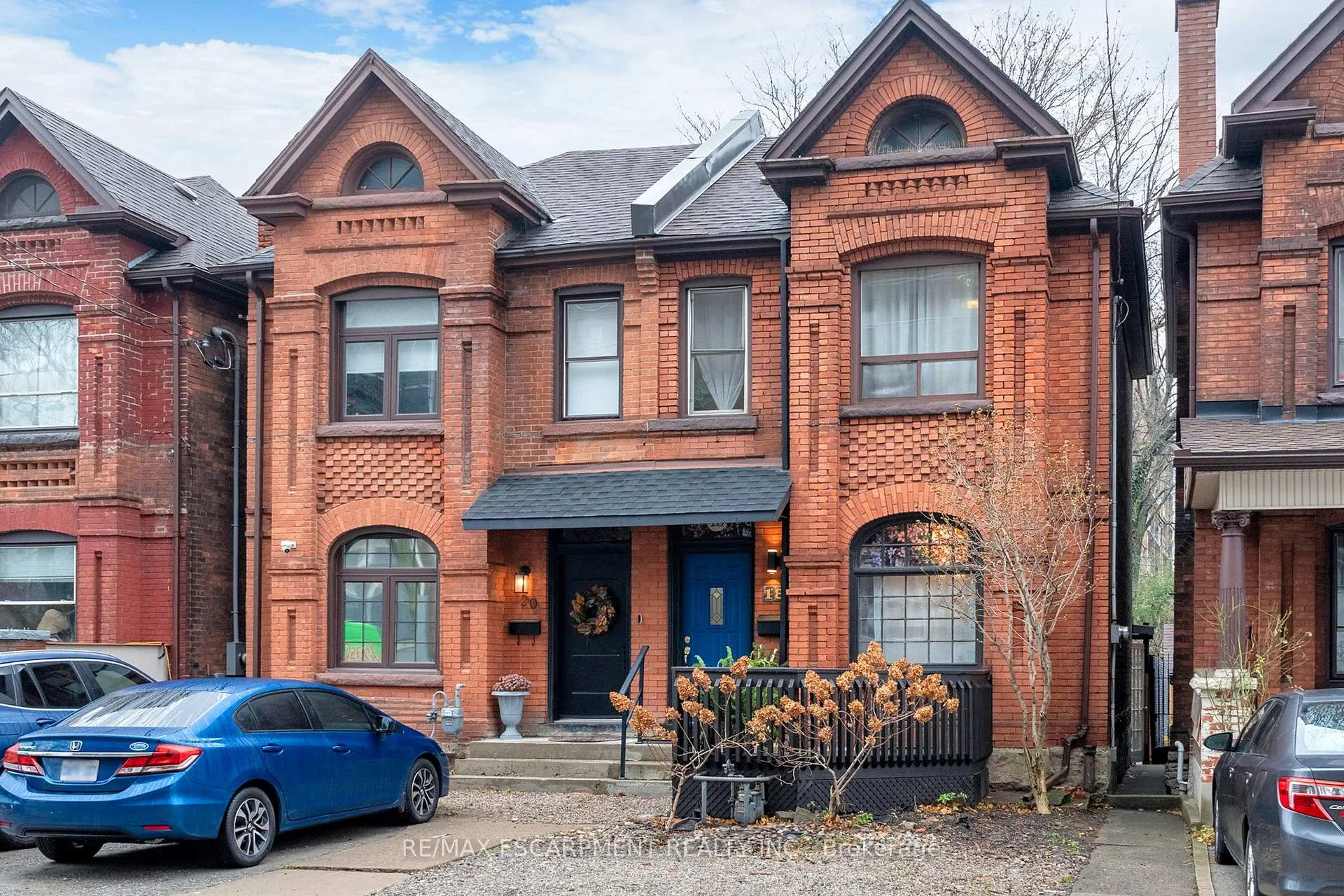 Photo 2 of 18 Spring Street, Hamilton, Corktown — HOMEH