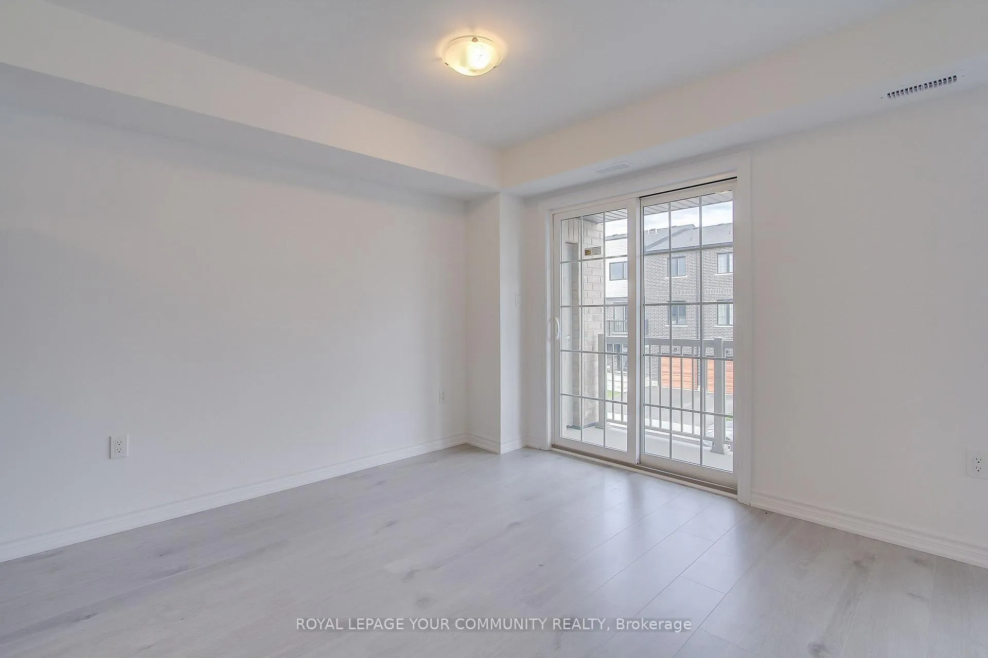 Photo 9 of Unit 2, 23 Hay Lane, Barrie, Painswick South — HOMEH