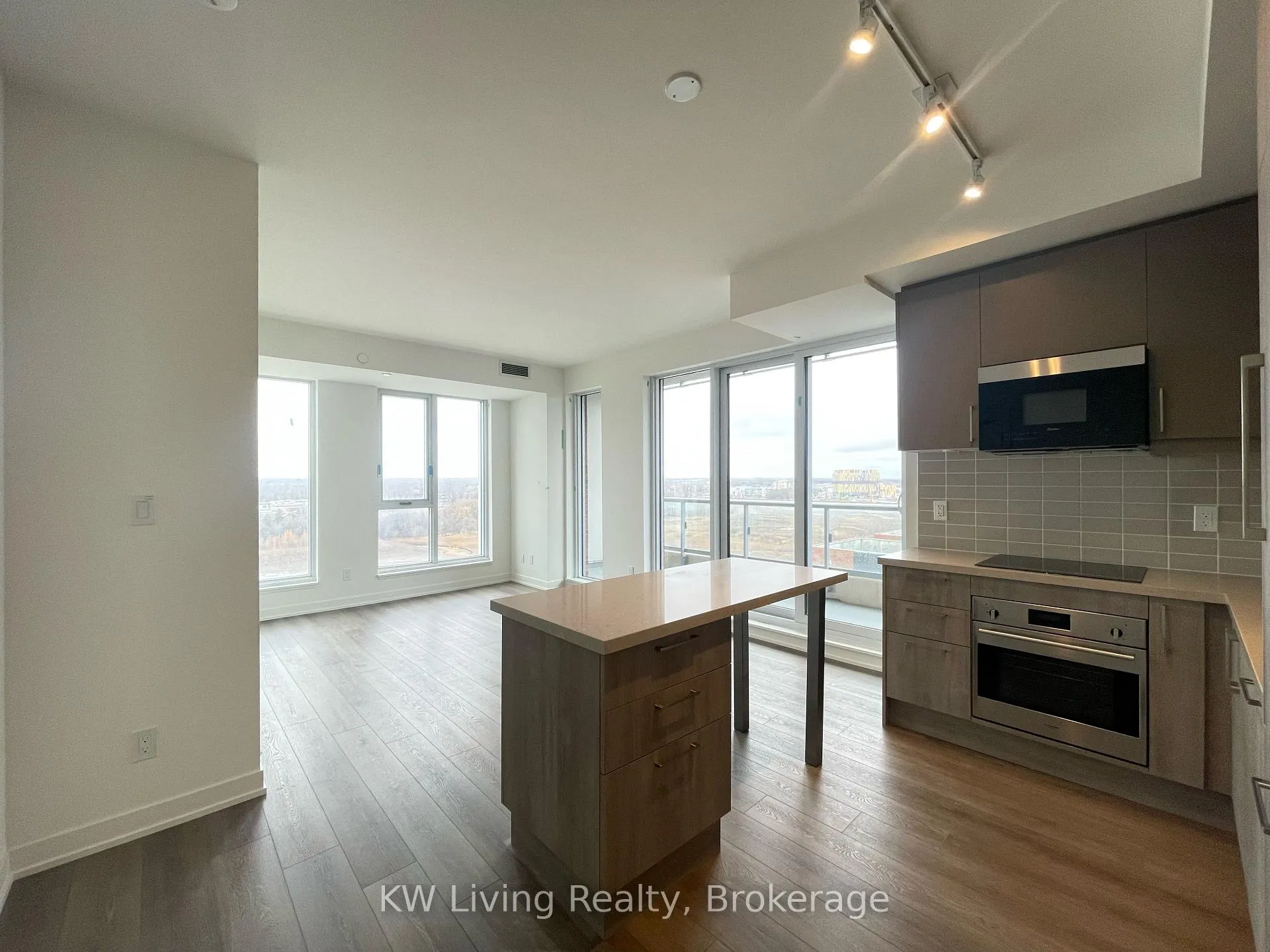 Photo 3 of Unit B1211, 292 Verdale Crossing, Markham, Unionville — HOMEH