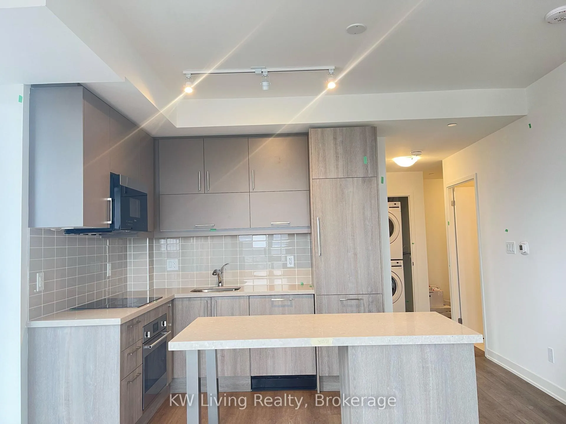 Photo 5 of Unit B1211, 292 Verdale Crossing, Markham, Unionville — HOMEH