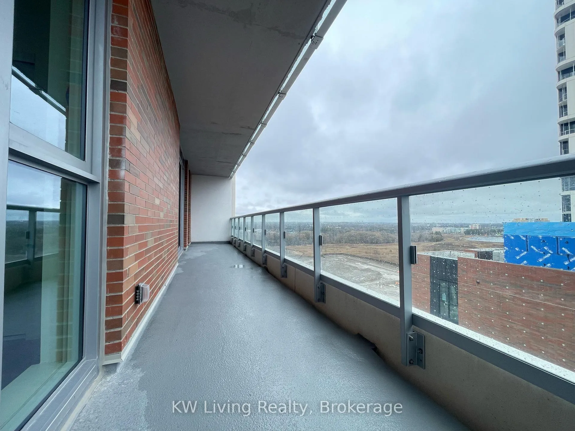 Photo 6 of Unit B1211, 292 Verdale Crossing, Markham, Unionville — HOMEH