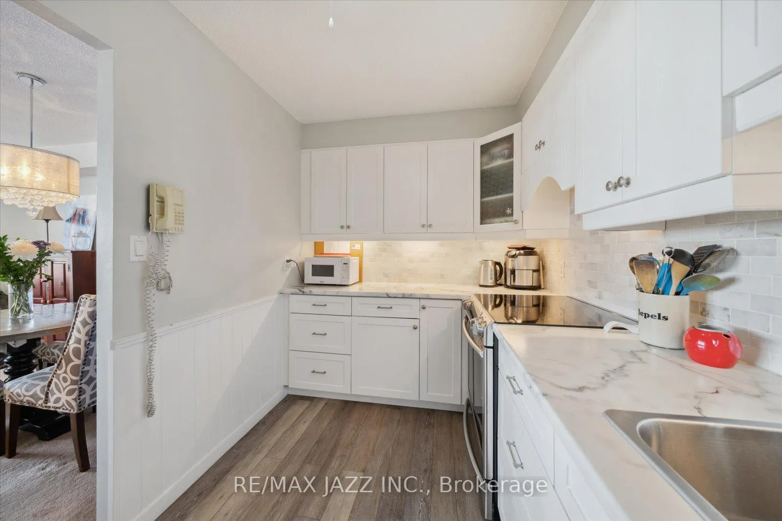 Photo 5 of Unit 914, 55 William Street E, Oshawa, McLaughlin — HOMEH