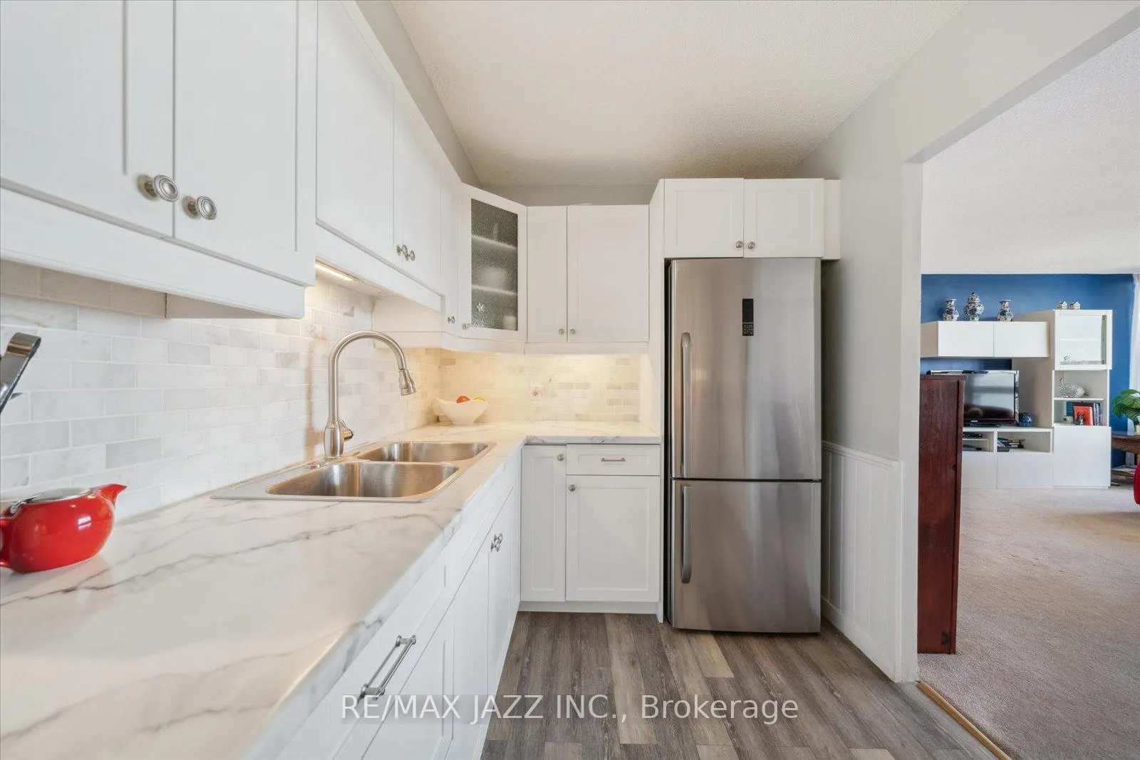 Photo 8 of Unit 914, 55 William Street E, Oshawa, McLaughlin — HOMEH