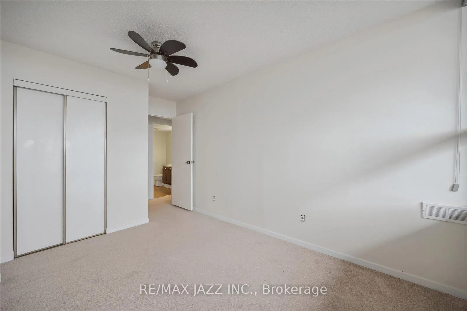 Photo 16 of Unit 914, 55 William Street E, Oshawa, McLaughlin — HOMEH