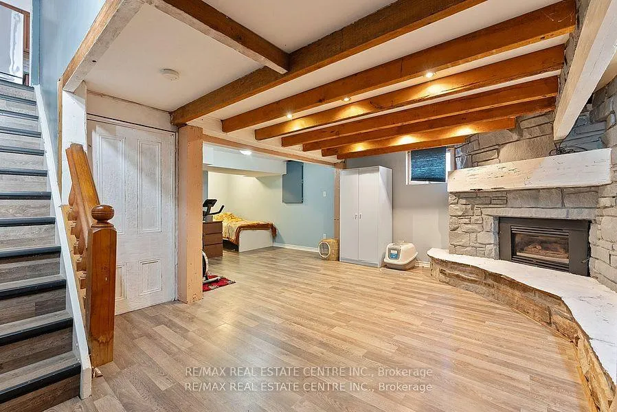 Photo 31 of 383 Durham Court, Oshawa, Vanier — HOMEH
